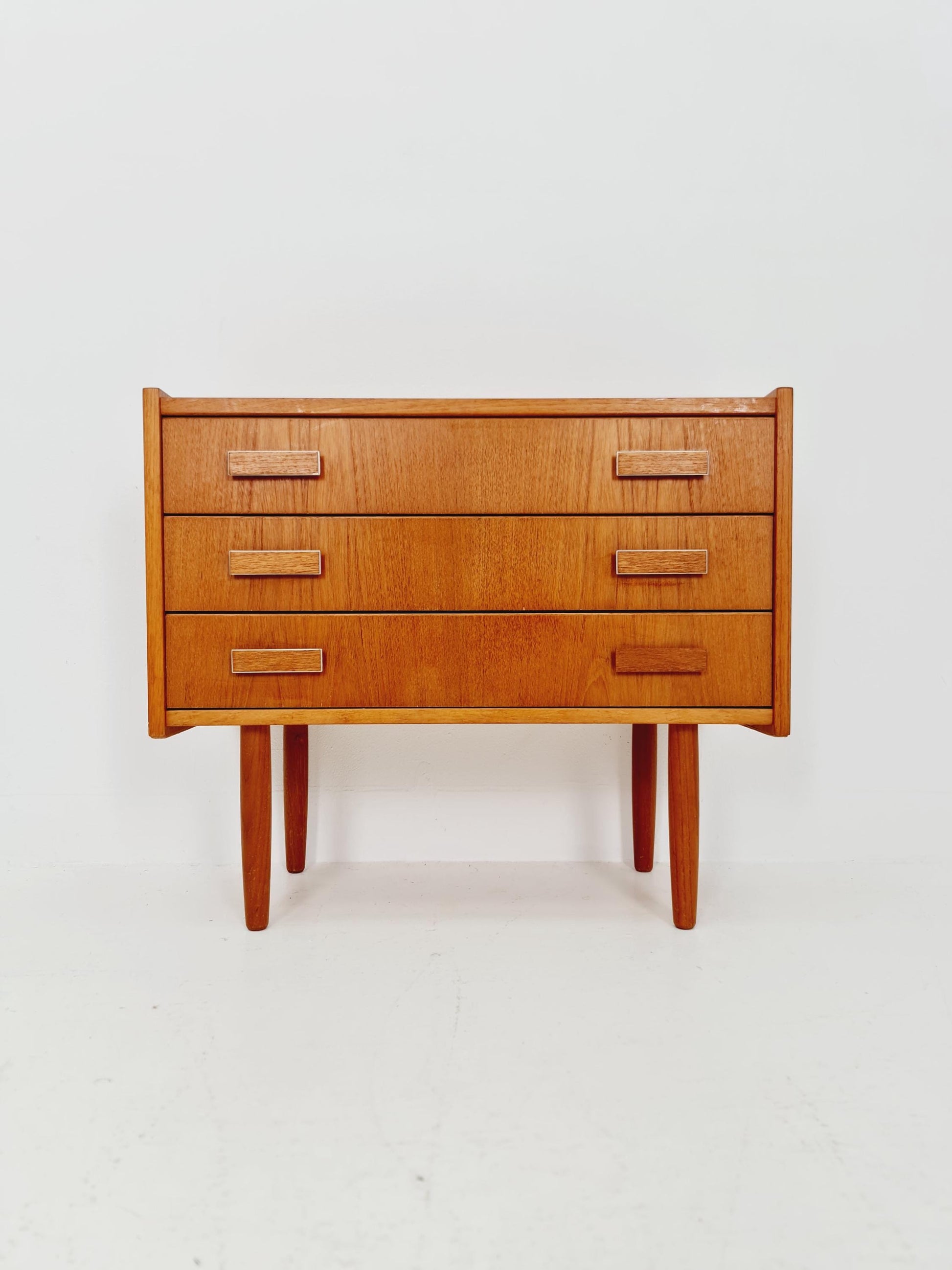 Midcentury danish drawer dresser /3 drawers By Ejsing Möbelfabrik A/S 1960s