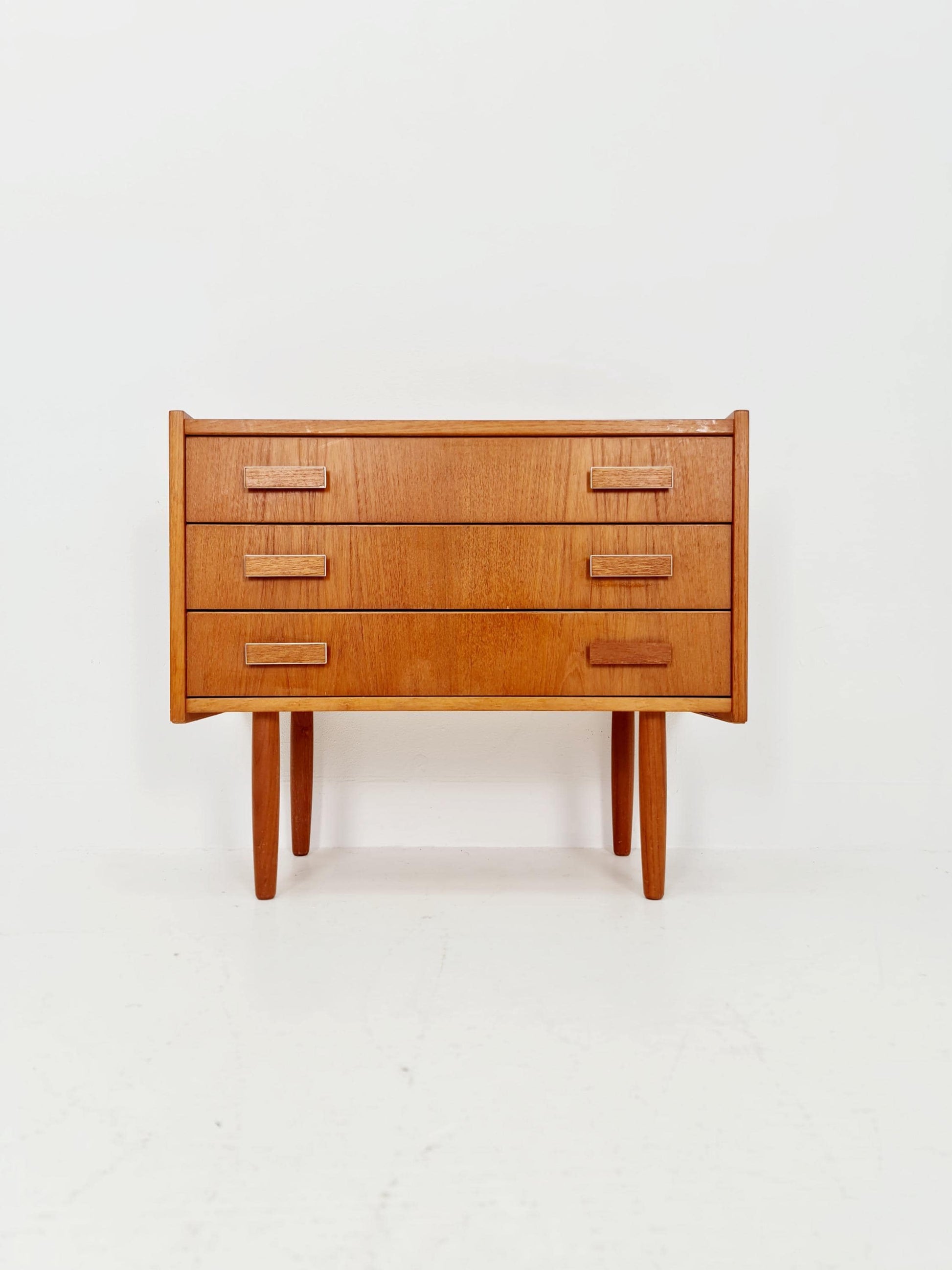 Midcentury danish drawer dresser /3 drawers By Ejsing Möbelfabrik A/S 1960s