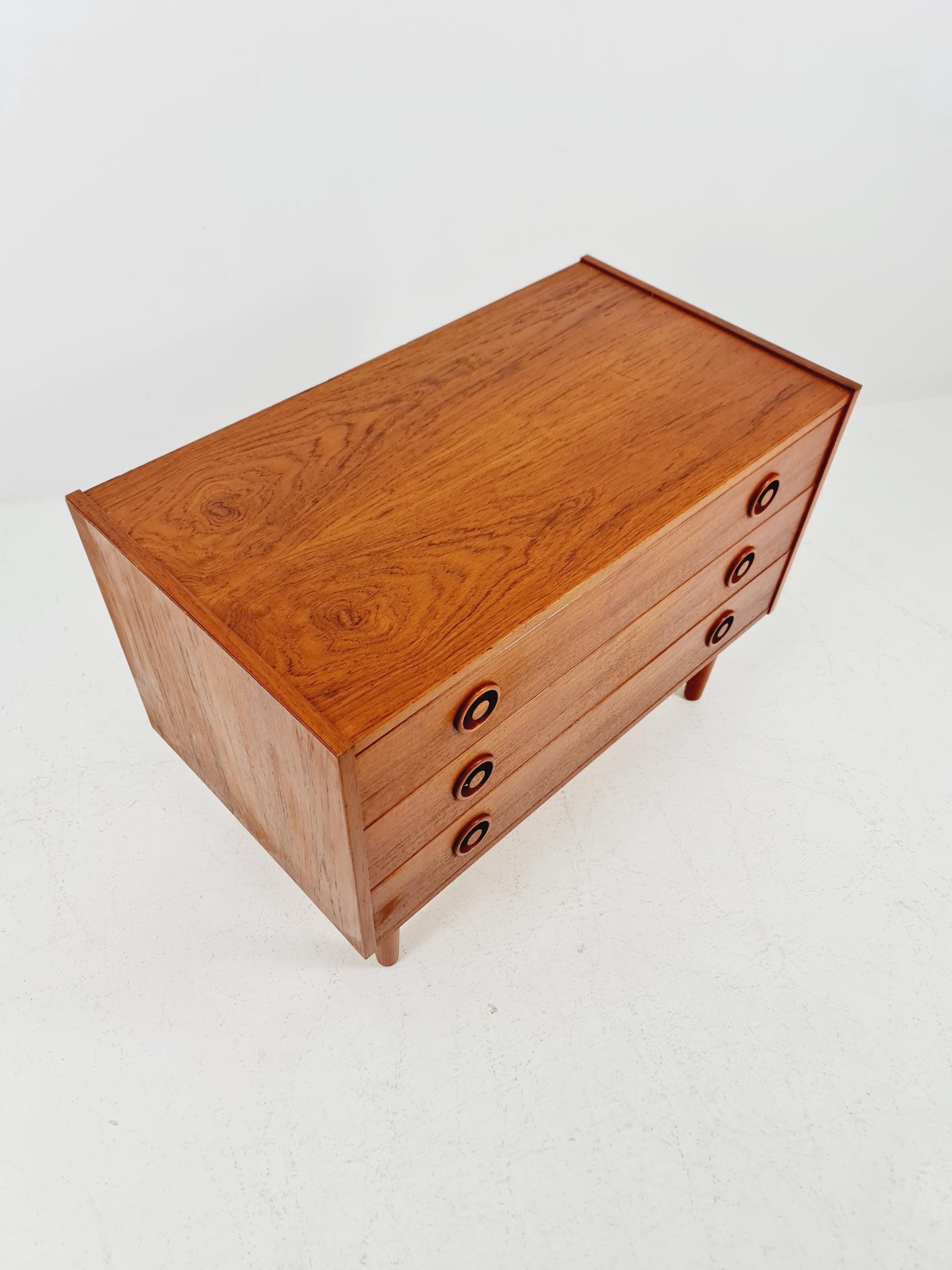 Midcentury danish design chest of drawers / drawer dresser /3 drawers cabinet, 1960s