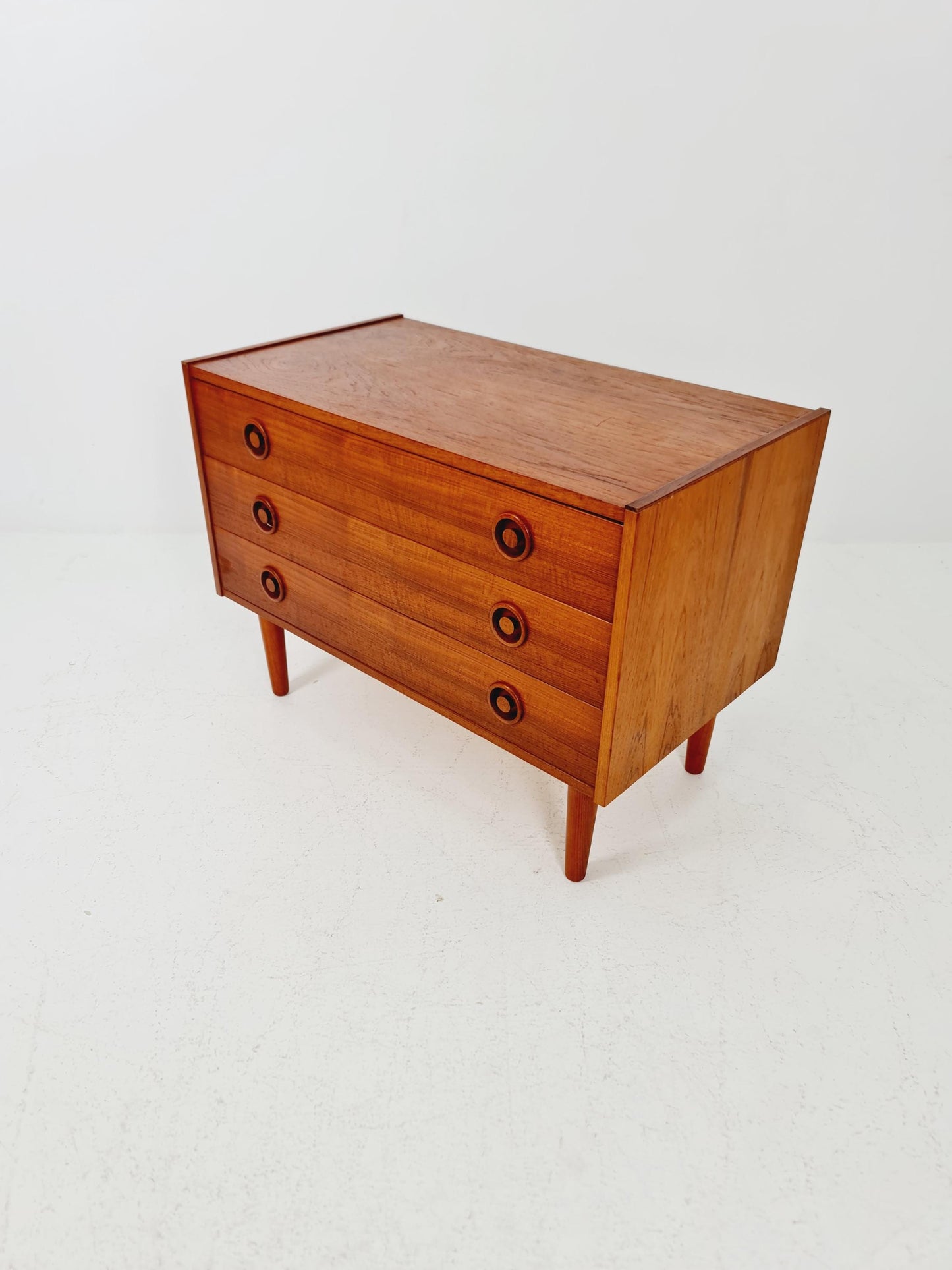 Midcentury danish design chest of drawers / drawer dresser /3 drawers cabinet, 1960s
