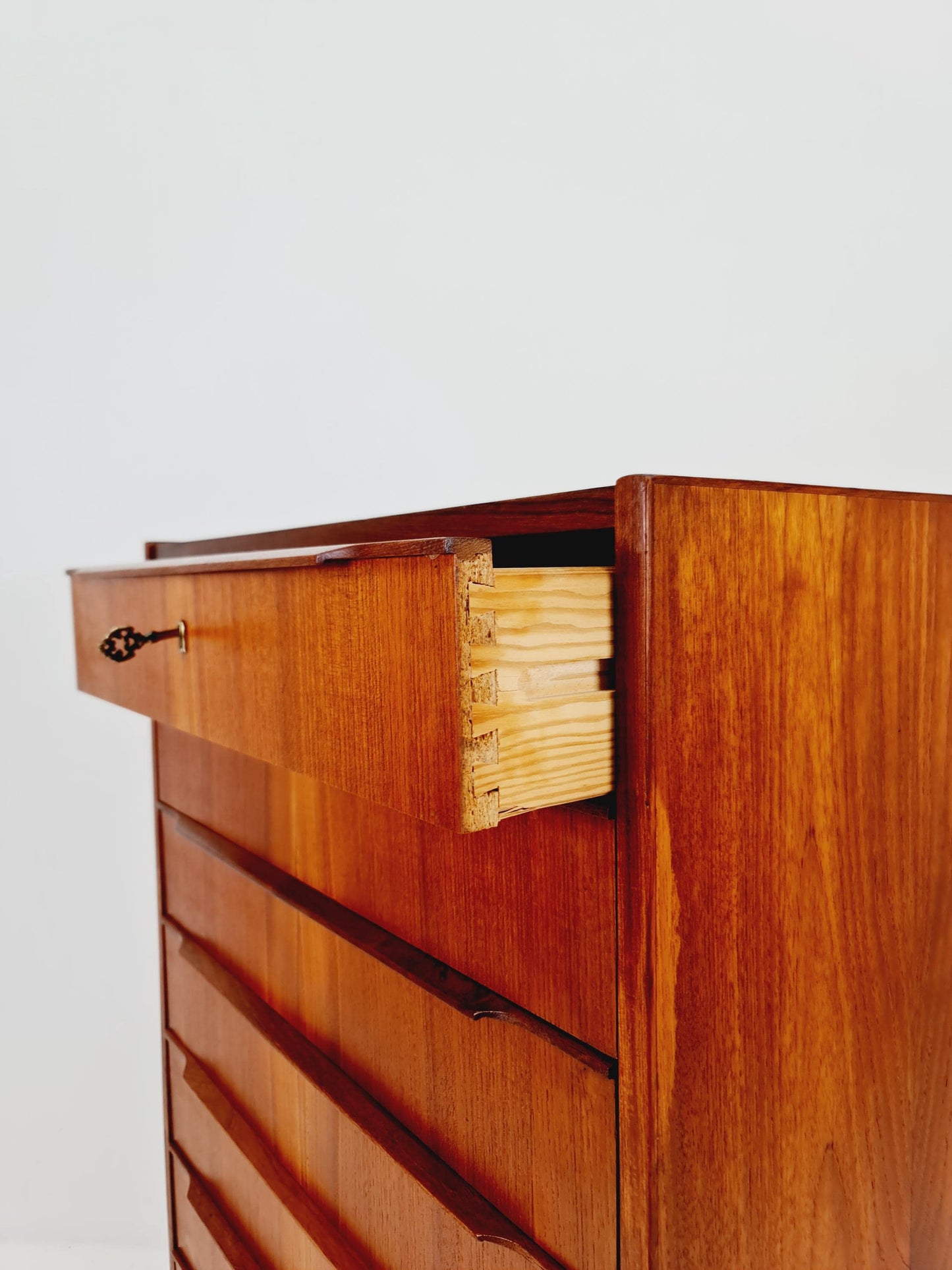 Midcentury danish design chest of drawers 8 Drawers tallboy 1960s
