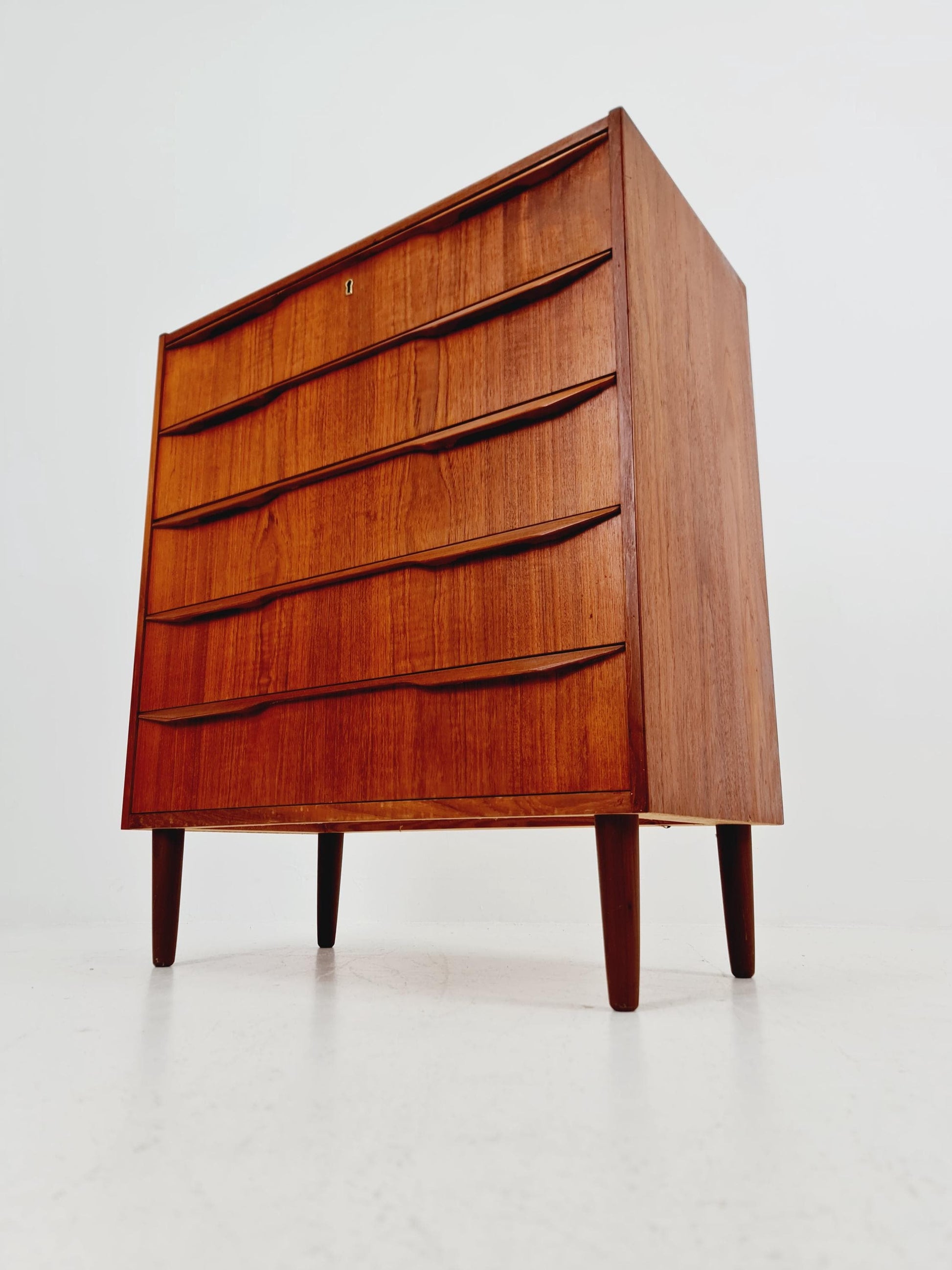 Midcentury danish design chest of drawers / drawer dresser /5 drawers cabinet By Ejsing Möbelfabrik 1960s