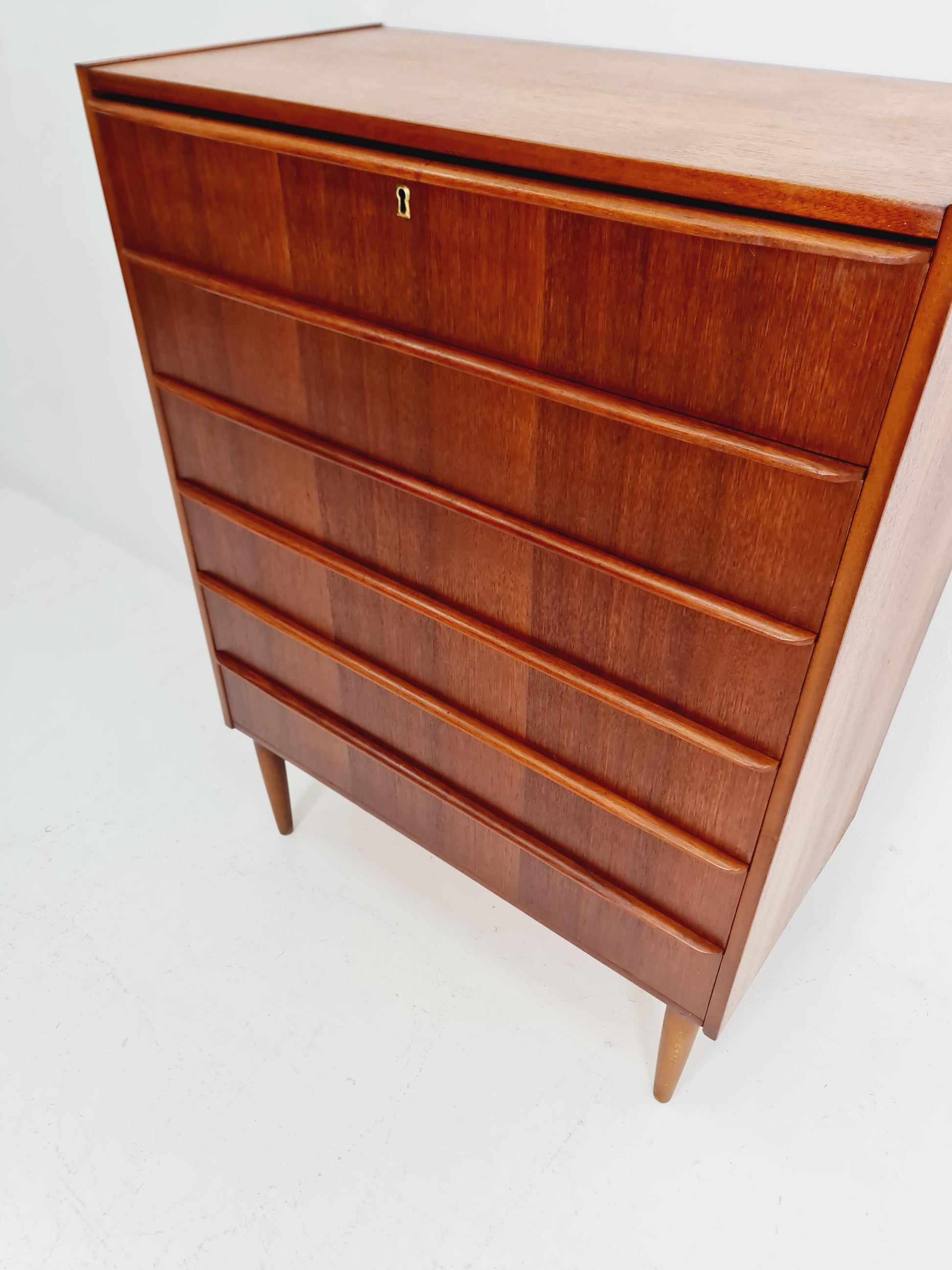 Midcentury danish design chest of drawers / drawer dresser /6 drawers cabinet By Ejsing Möbelfabrik 1960s