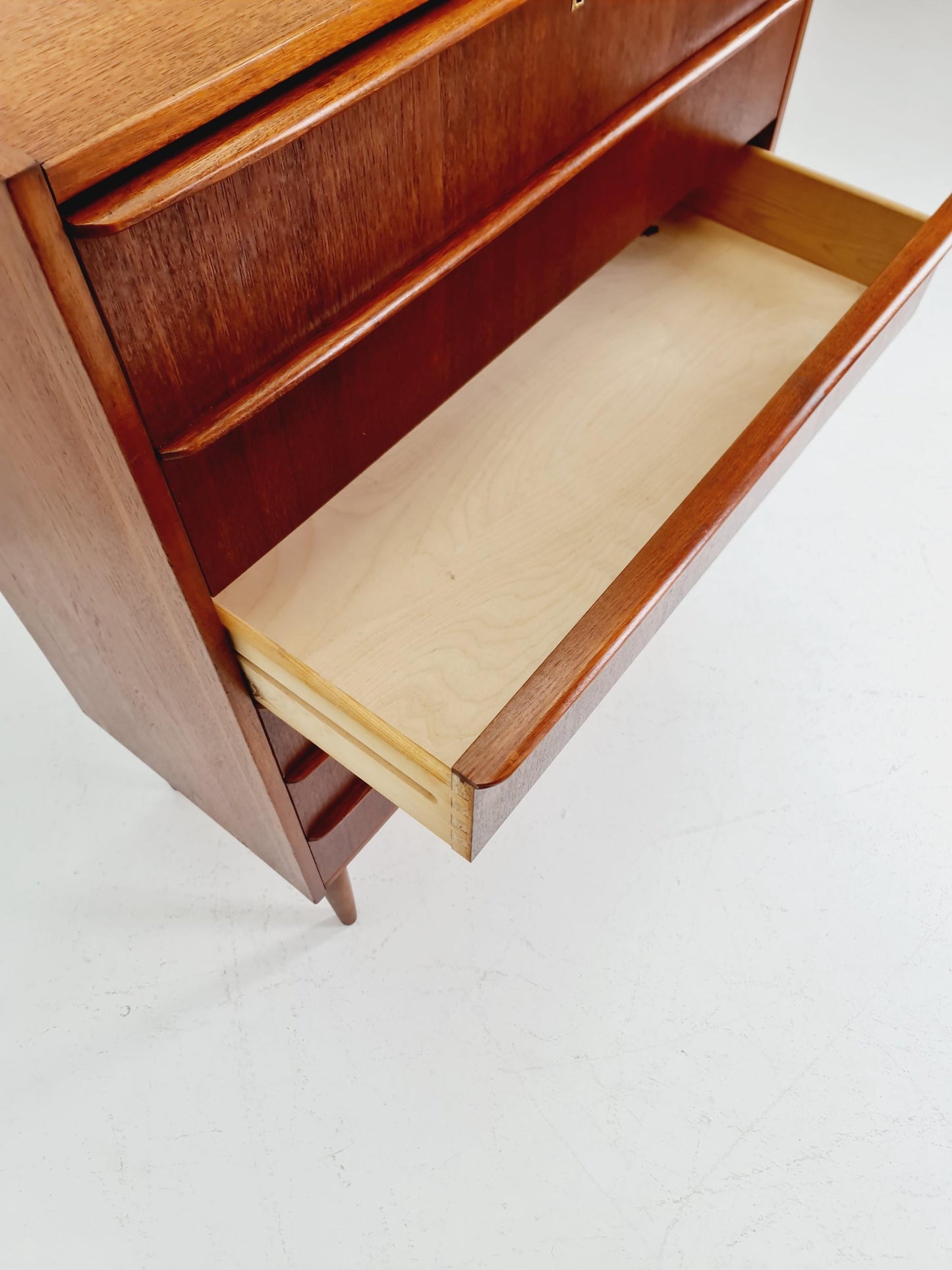 Midcentury danish design chest of drawers / drawer dresser /6 drawers cabinet By Ejsing Möbelfabrik 1960s