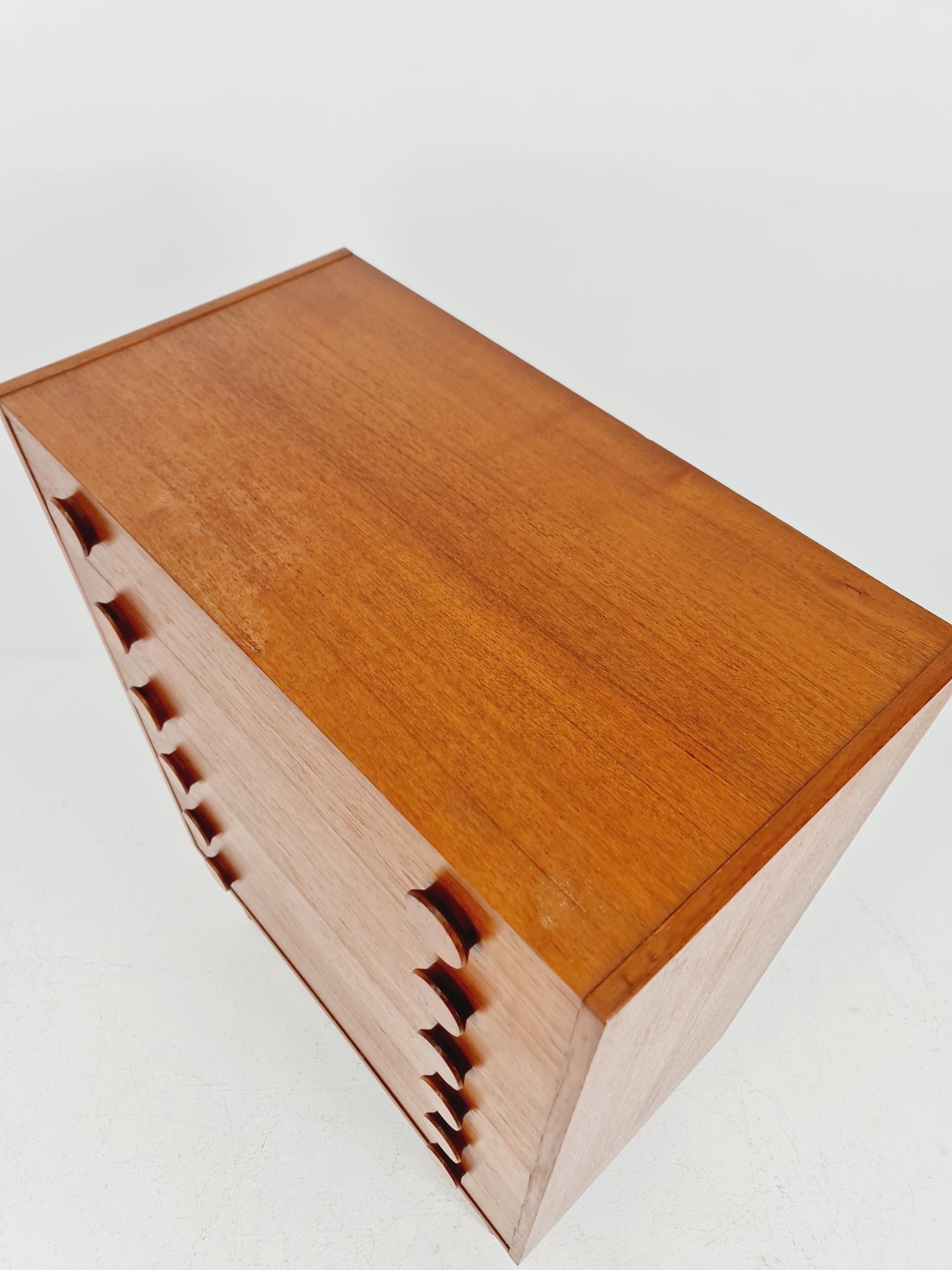 Midcentury danish design chest of drawers / drawer dresser /6 drawers cabinet By Ejsing Möbelfabrik 1960s