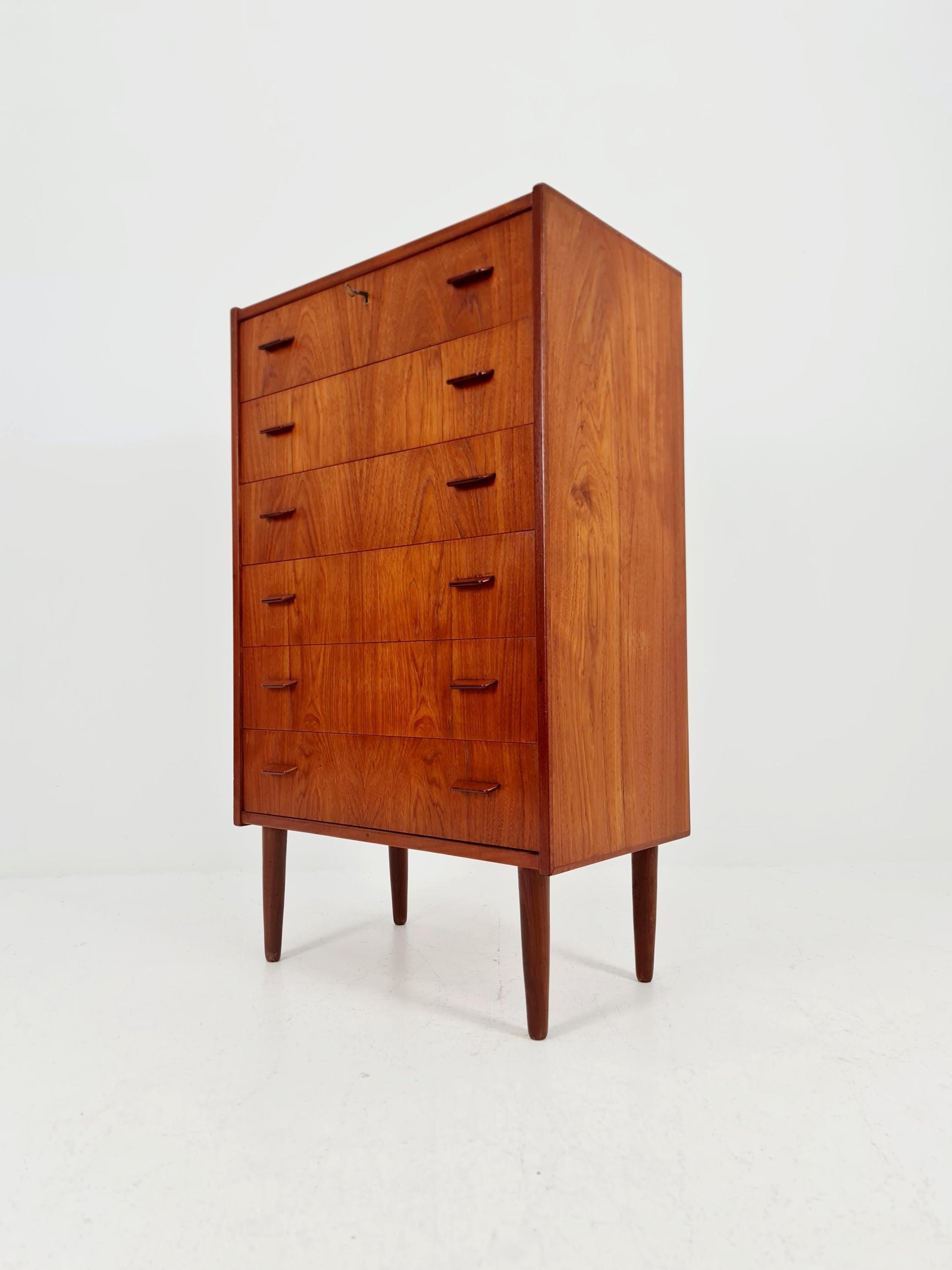 Midcentury danish design chest of drawers / drawer dresser /6 drawers cabinet By Ejsing Möbelfabrik 1960s