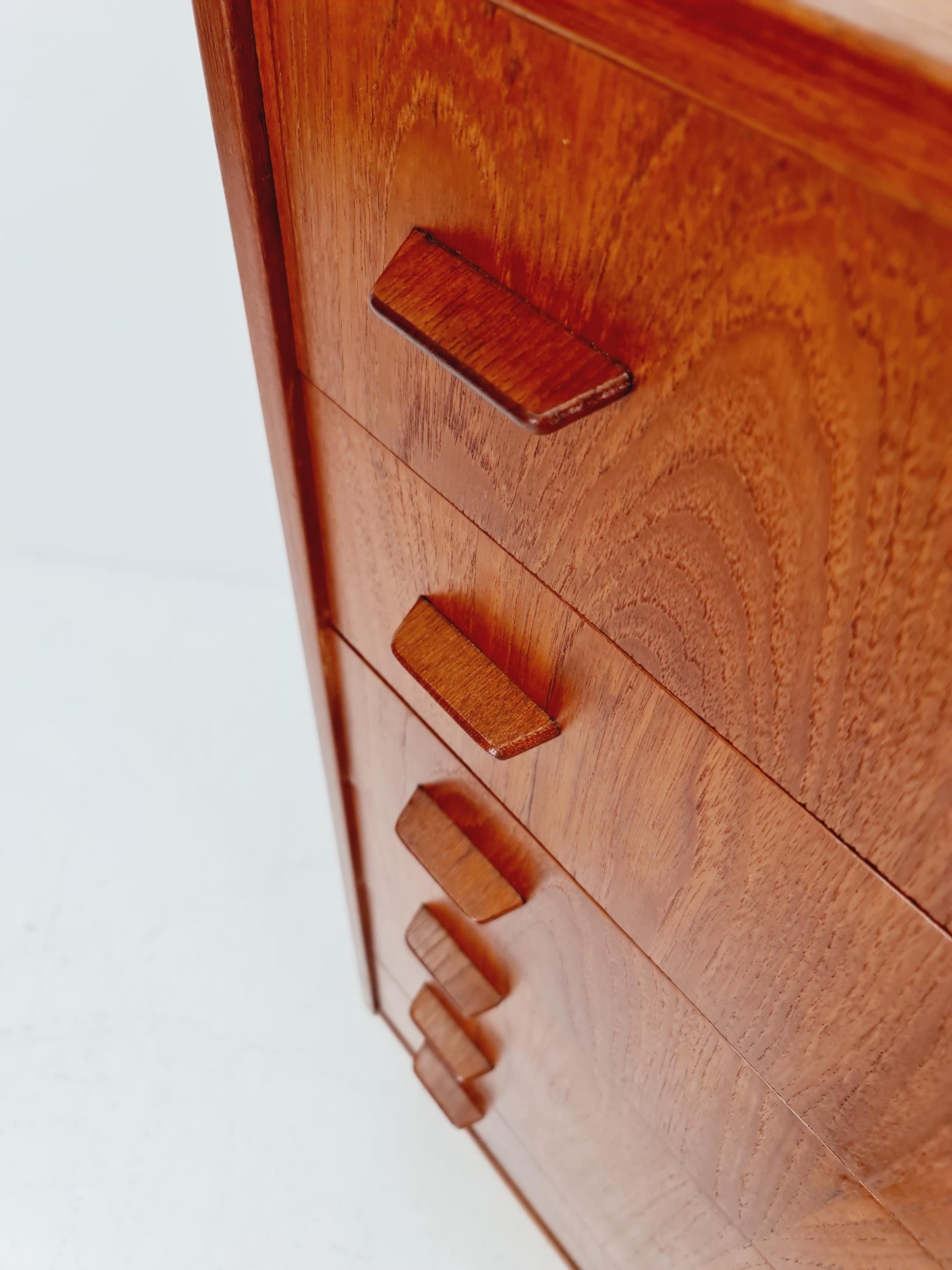 Midcentury danish design chest of drawers / drawer dresser /6 drawers cabinet By Ejsing Möbelfabrik 1960s