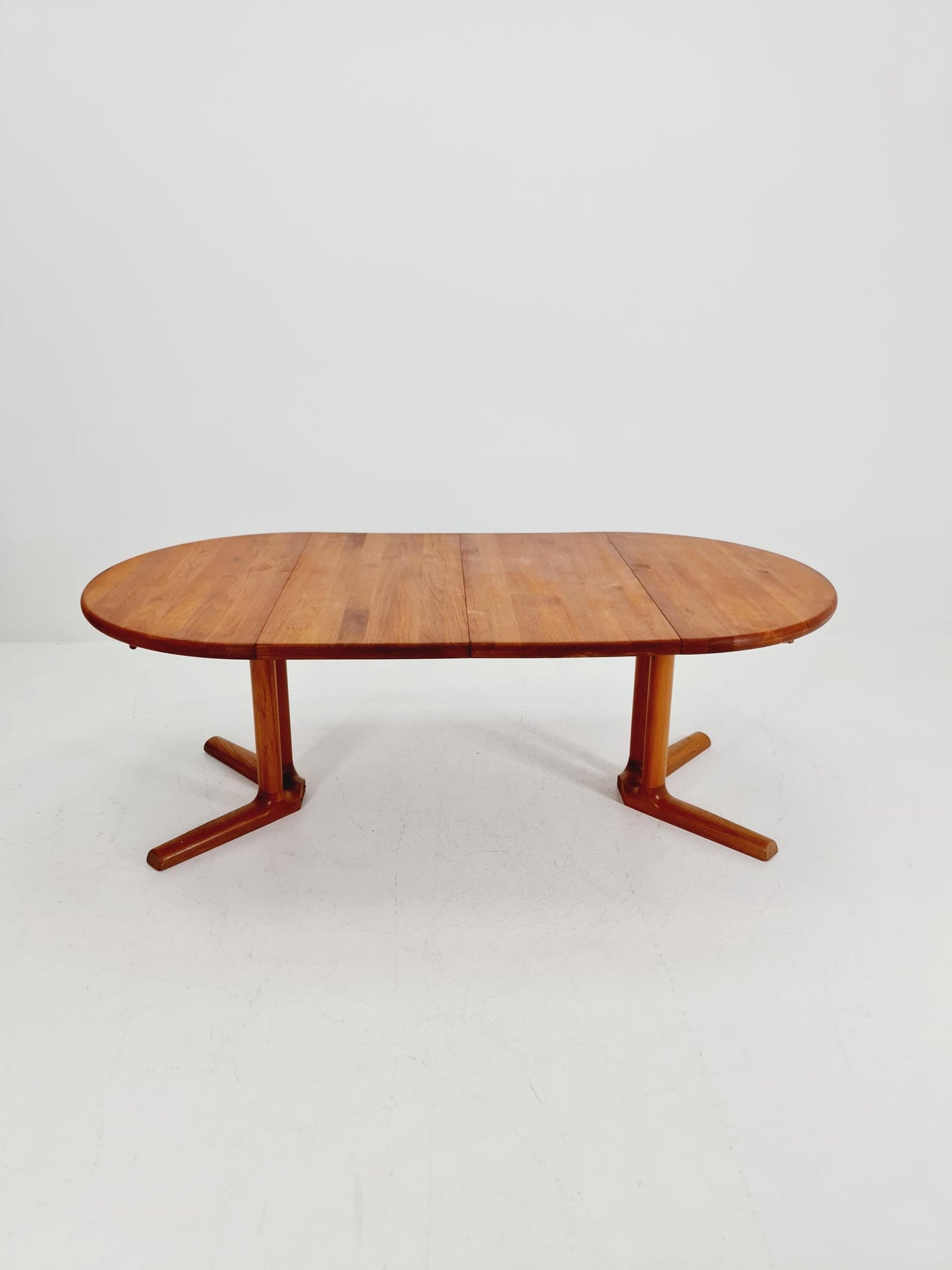 Mid century extendable Danish Modern Solid Teak XXL dining table by Dyrlund MöbelFabrik , 1970s
