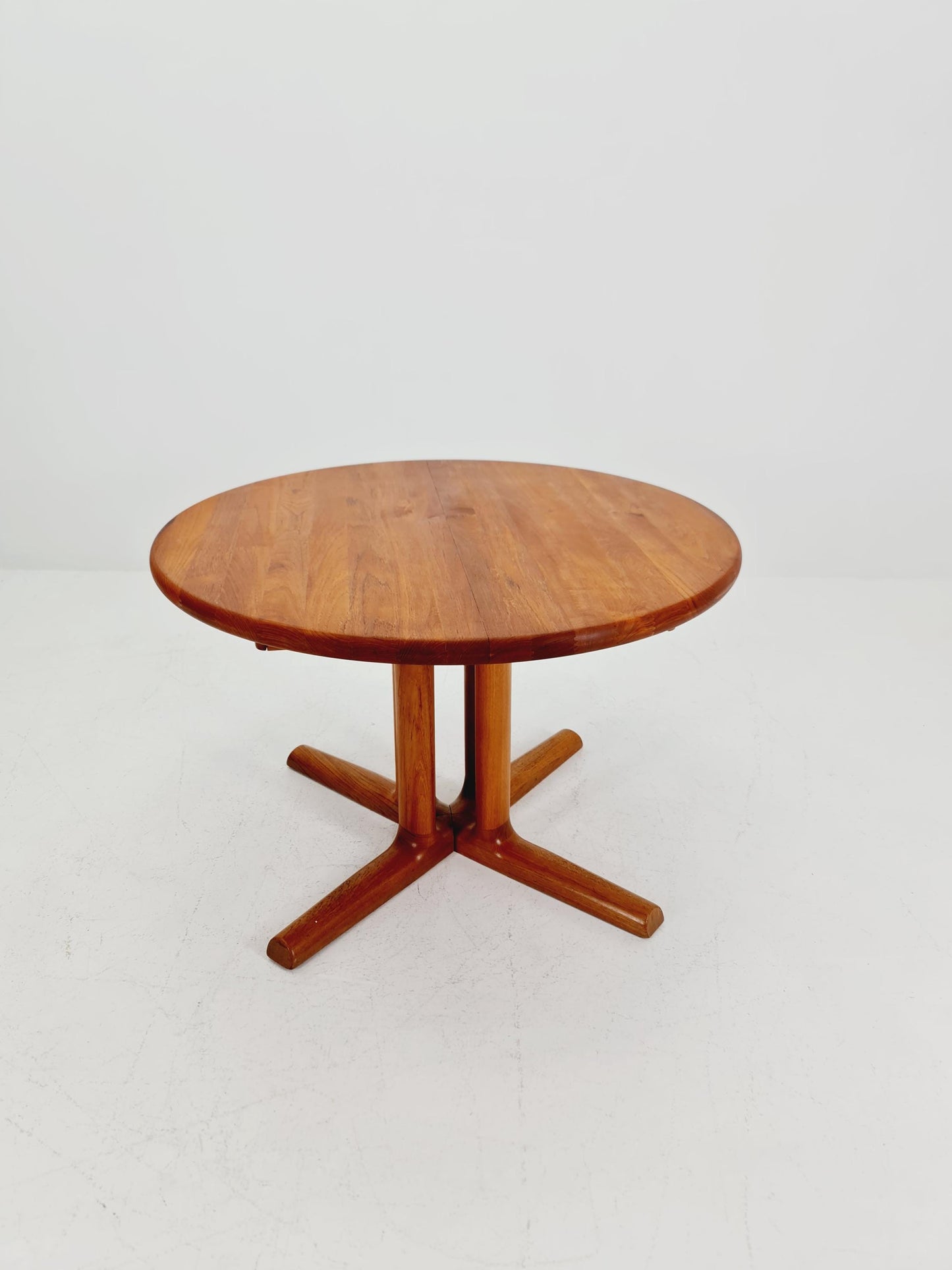 Mid century extendable Danish Modern Solid Teak XXL dining table by Dyrlund MöbelFabrik , 1970s