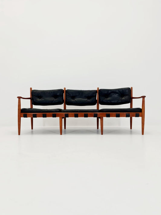 Mid-Century Modern 3-Seater Sofa by Sven Ellekaer for Coja 1960s