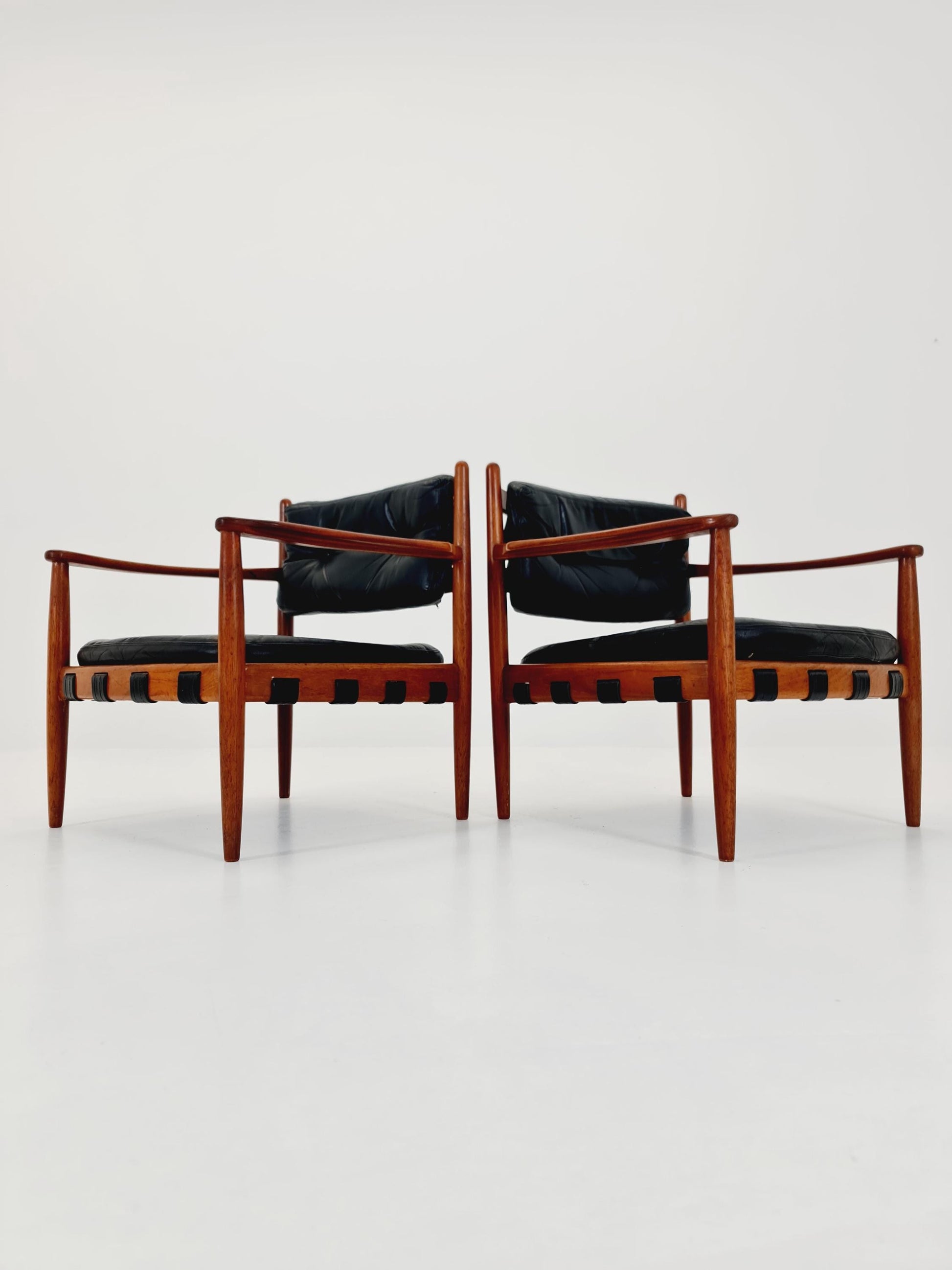 Mid-Century Modern Arm Chairs by Sven Ellekaer for Coja 1960s Set of 2