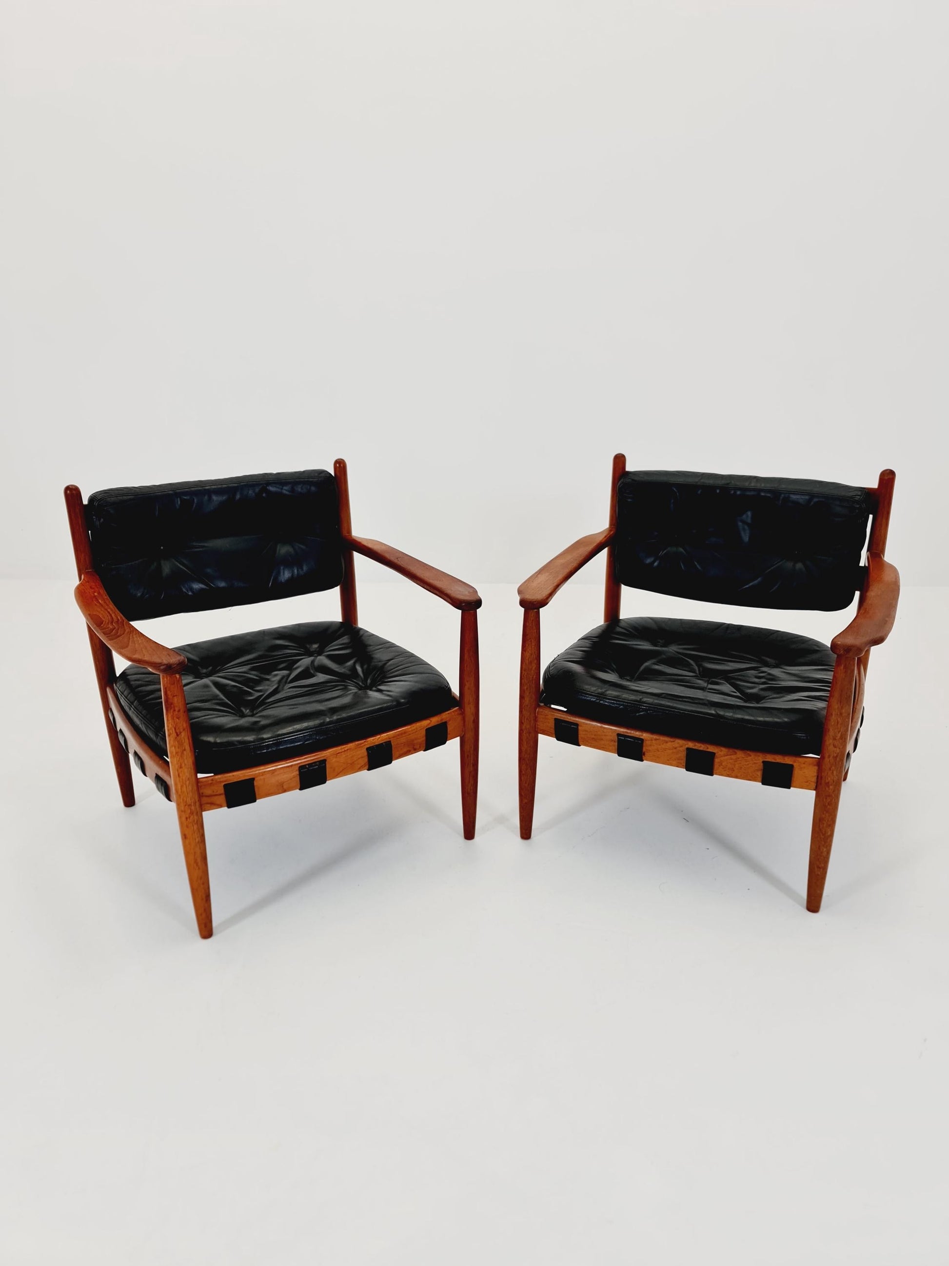 Mid-Century Modern Arm Chairs by Sven Ellekaer for Coja 1960s Set of 2