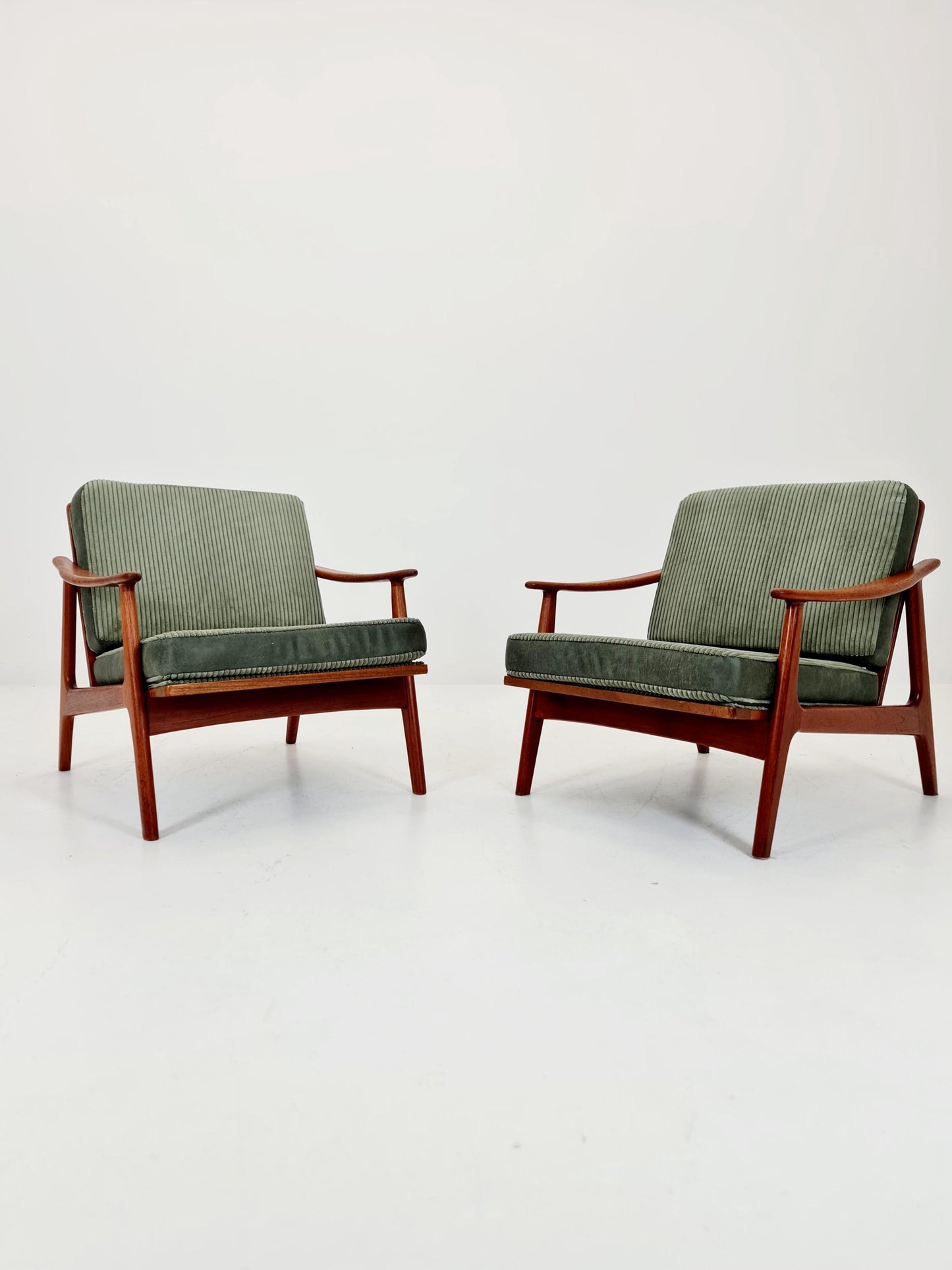 Mid century easy lounge chairs Denmark 1960s, Set of 2