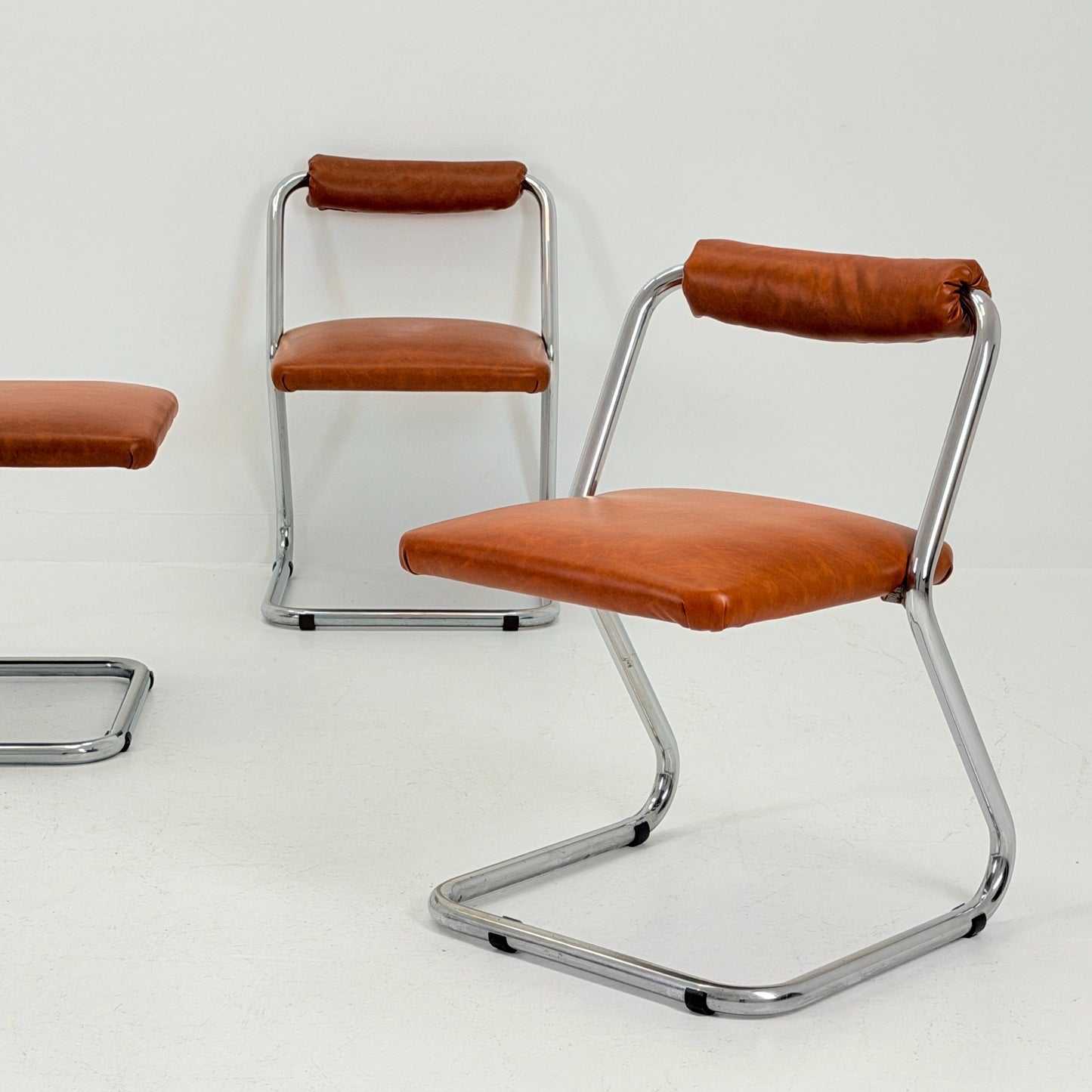 Rare Set of 4 Mid-Century Modern Italian Dining Chairs by Giotto Stoppino, 1980s