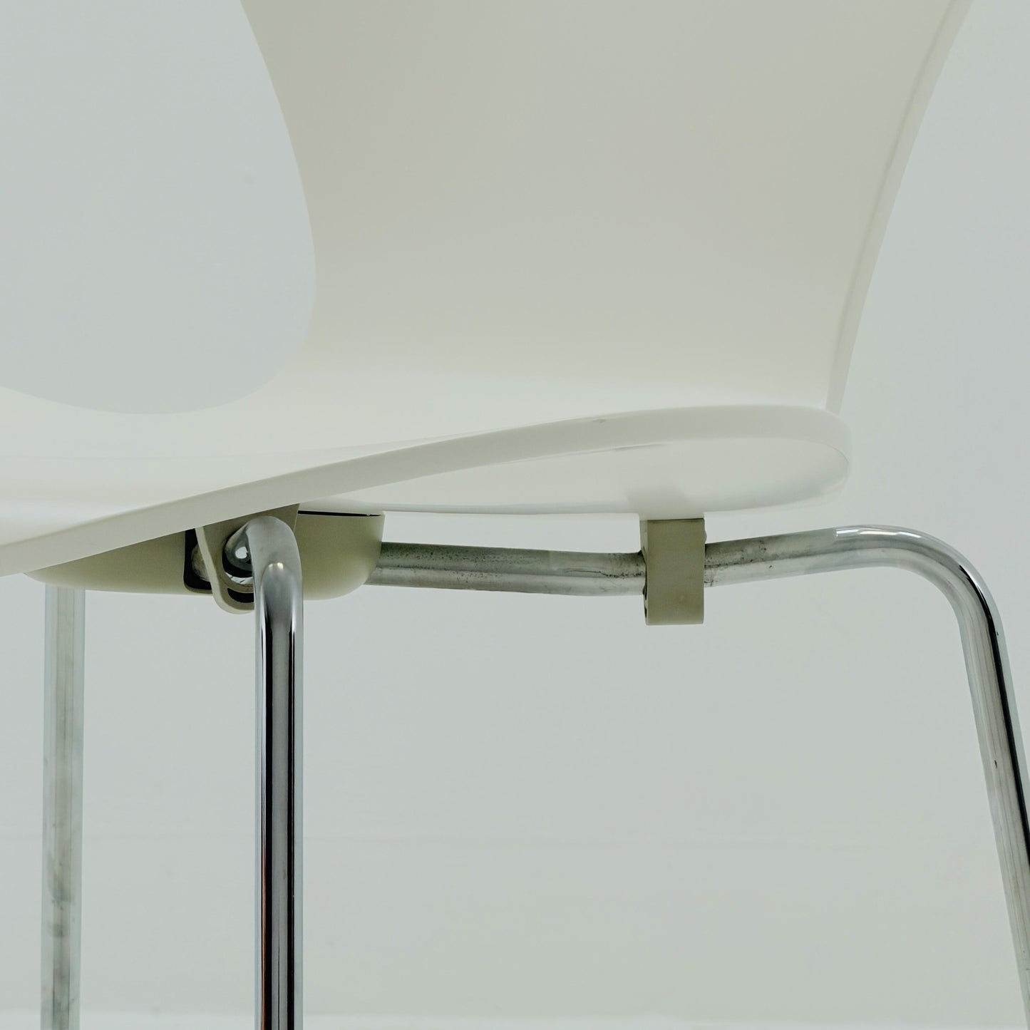 Mid century 3107 Butterfly Chair by Arne Jacobsen for Fritz Hansen, Denmark, 2000s
