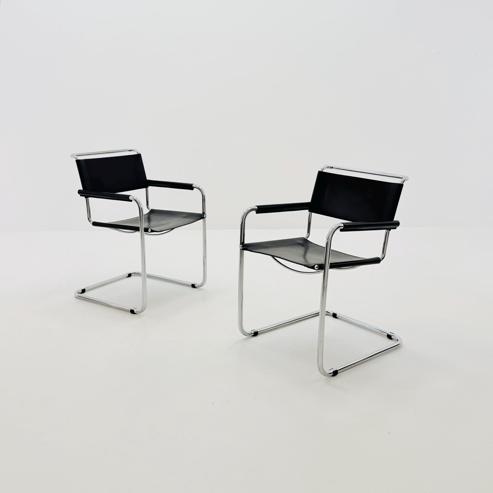 set of 2 Mid Century Bauhaus S34 Cantilever Armchair by Mart Stam for Italia Mobilia, Black Leather & Chrome, Italy 1980s
