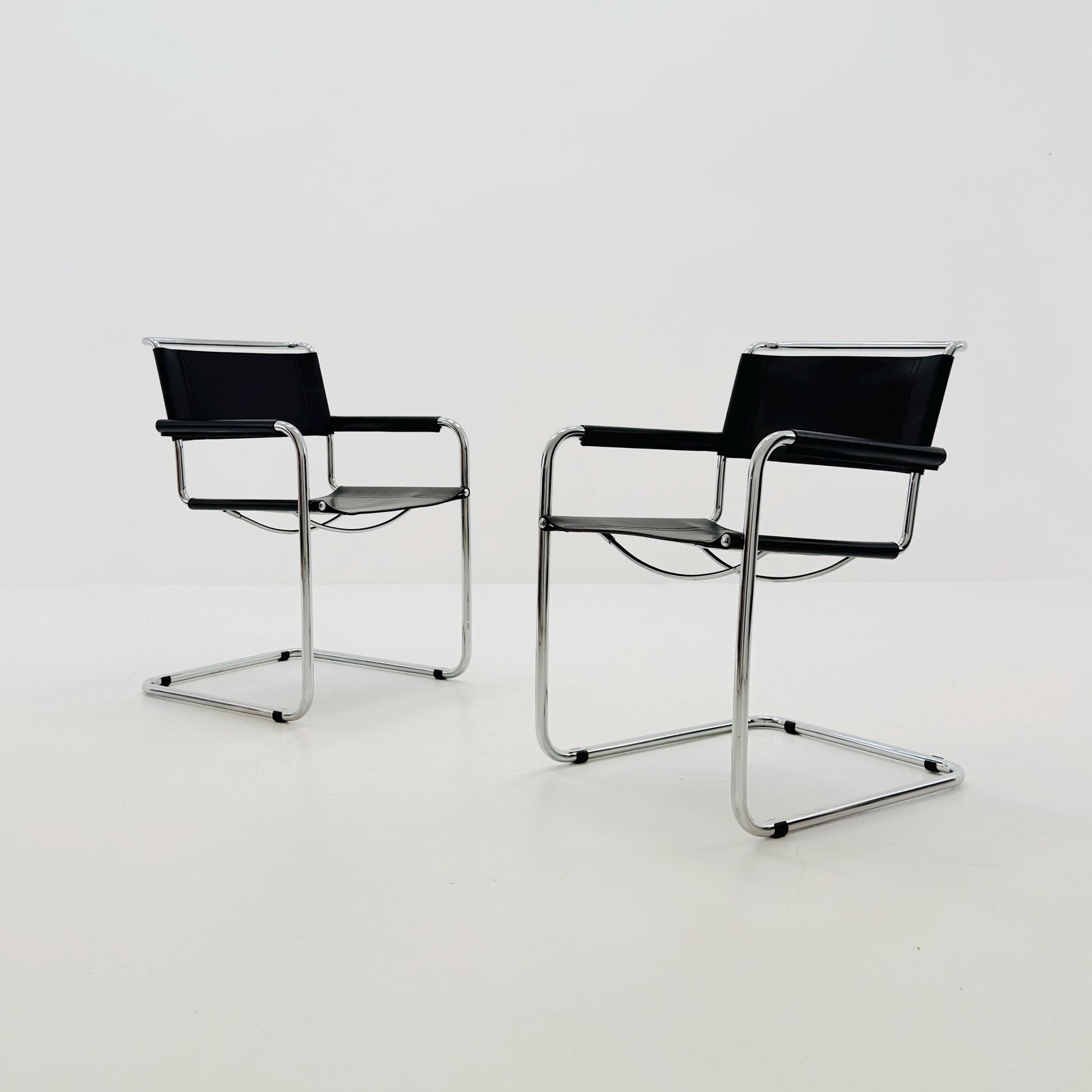 set of 2 Mid Century Bauhaus S34 Cantilever Armchair by Mart Stam for Italia Mobilia, Black Leather & Chrome, Italy 1980s