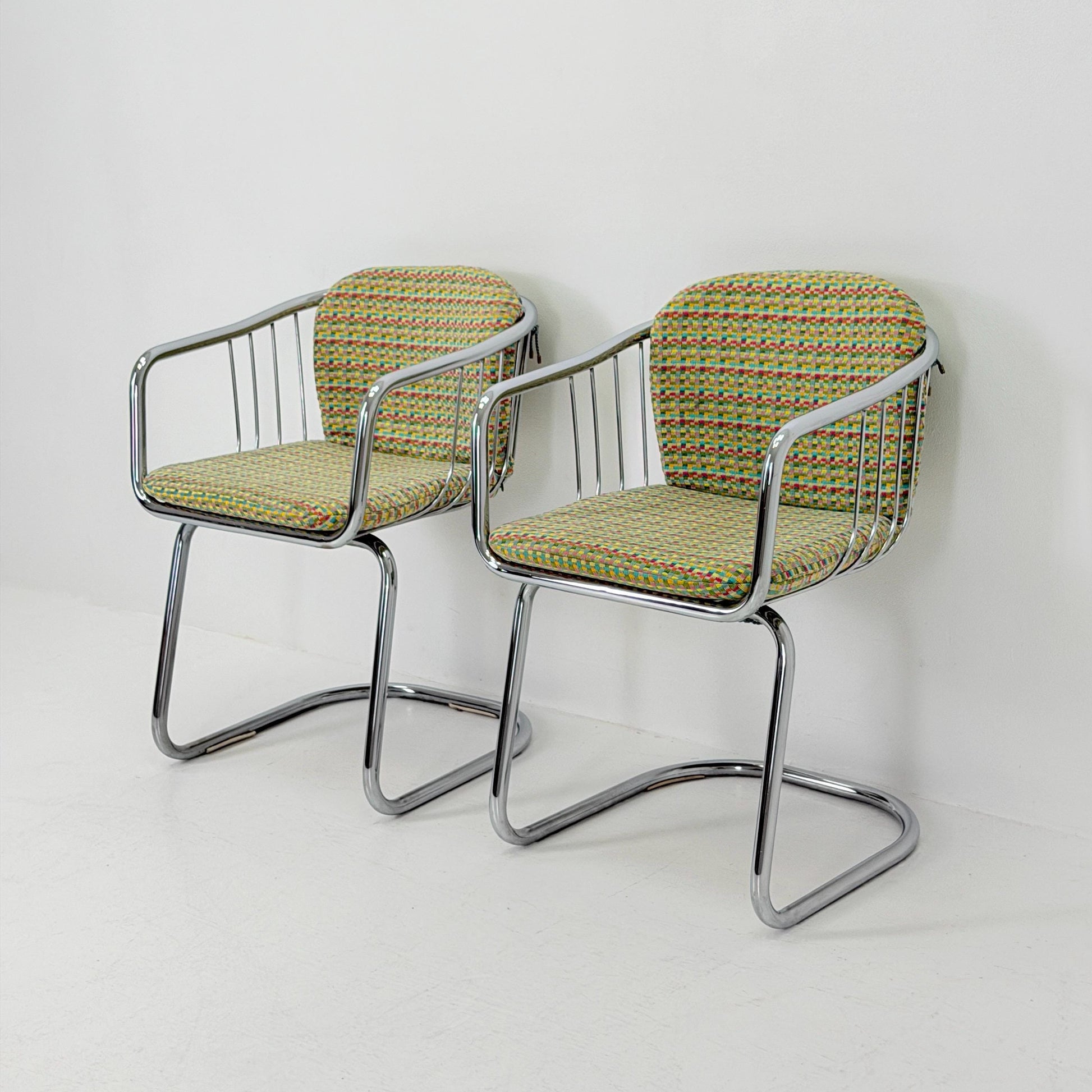 Set of 2 Mid-Century Dining Armchairs by Gastone Rinaldi – Chrome Frame, Green & Red Retro Upholstery, Italy 1970s