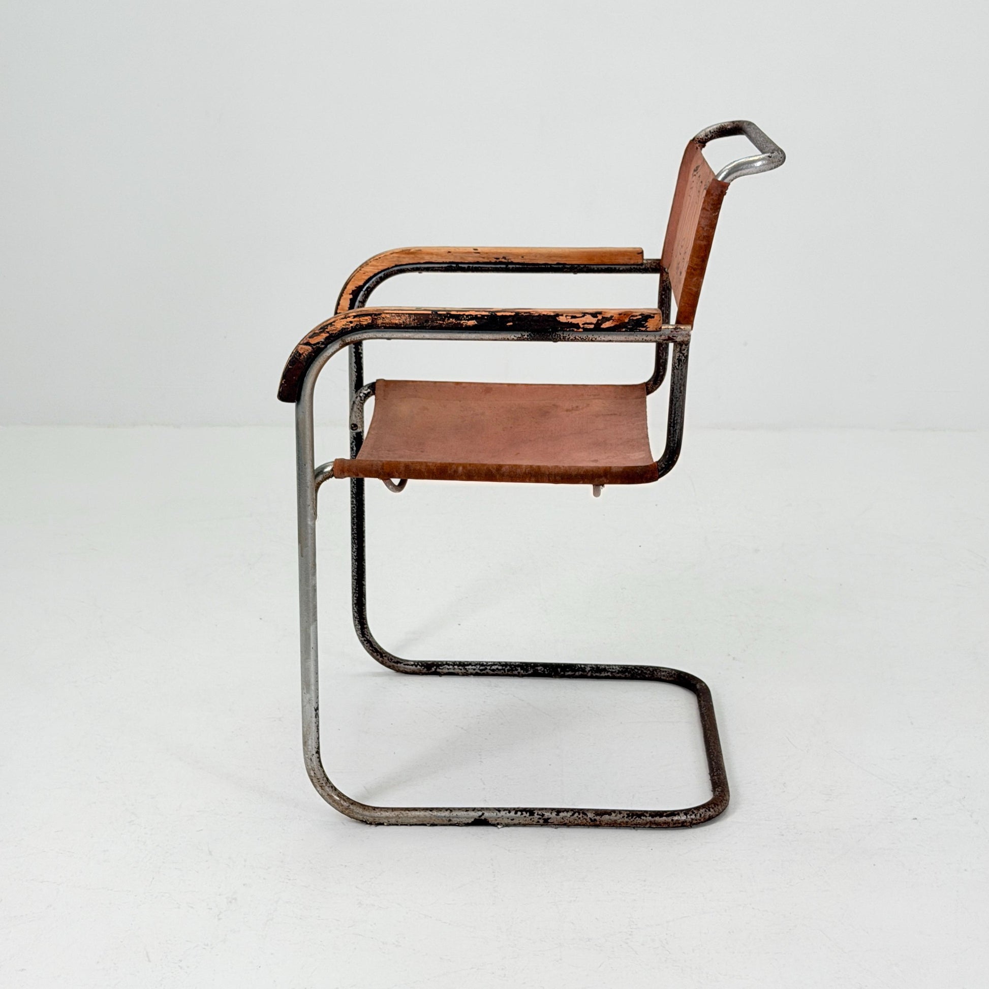 Rare Original Marcel Breuer B34 Bauhaus armChair for Gebrüder Thonet Austria 1930s