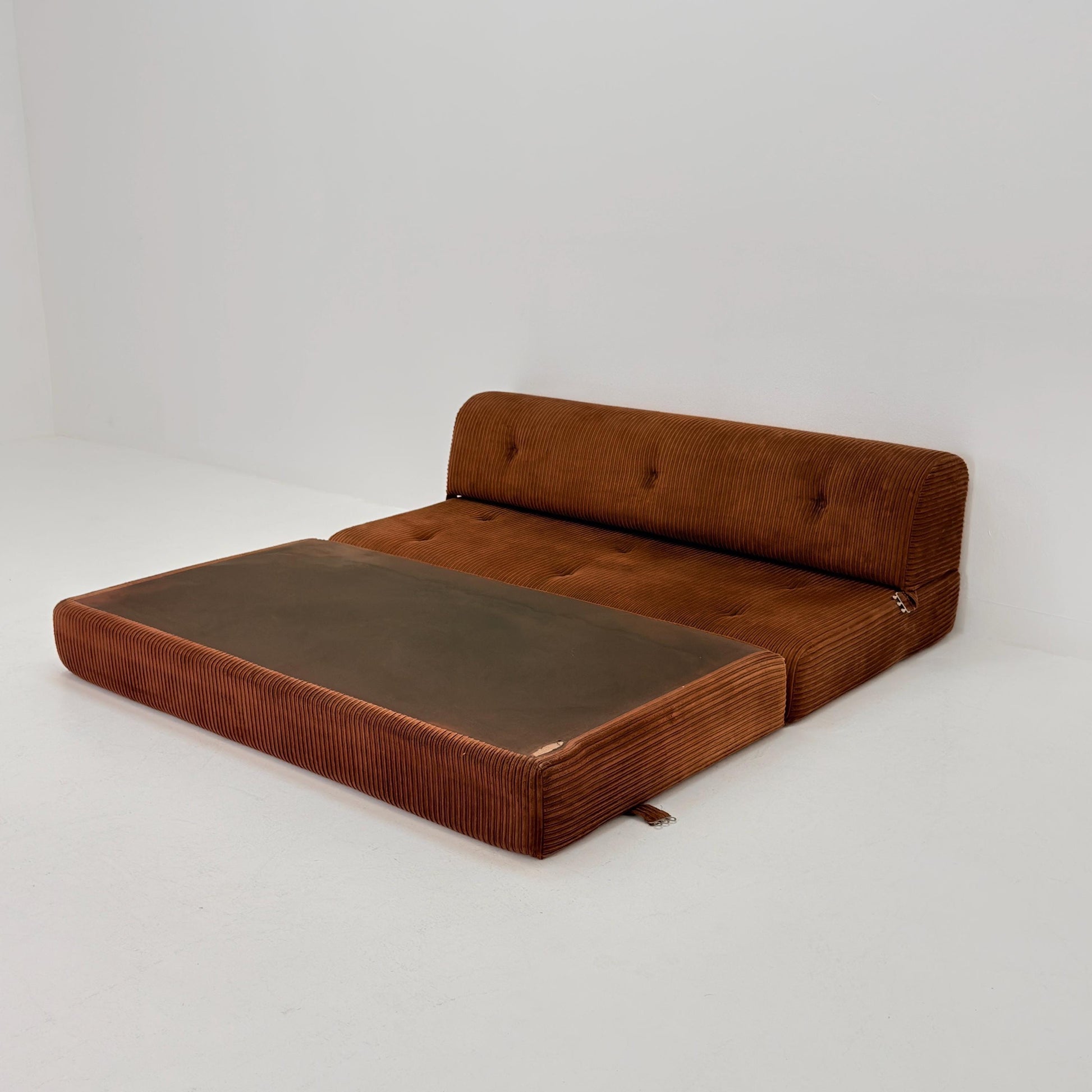 Mid Century Space Age brown velvet cord day bed / Lounge Sofa-Bed by IKEA, Sweden | 1980s