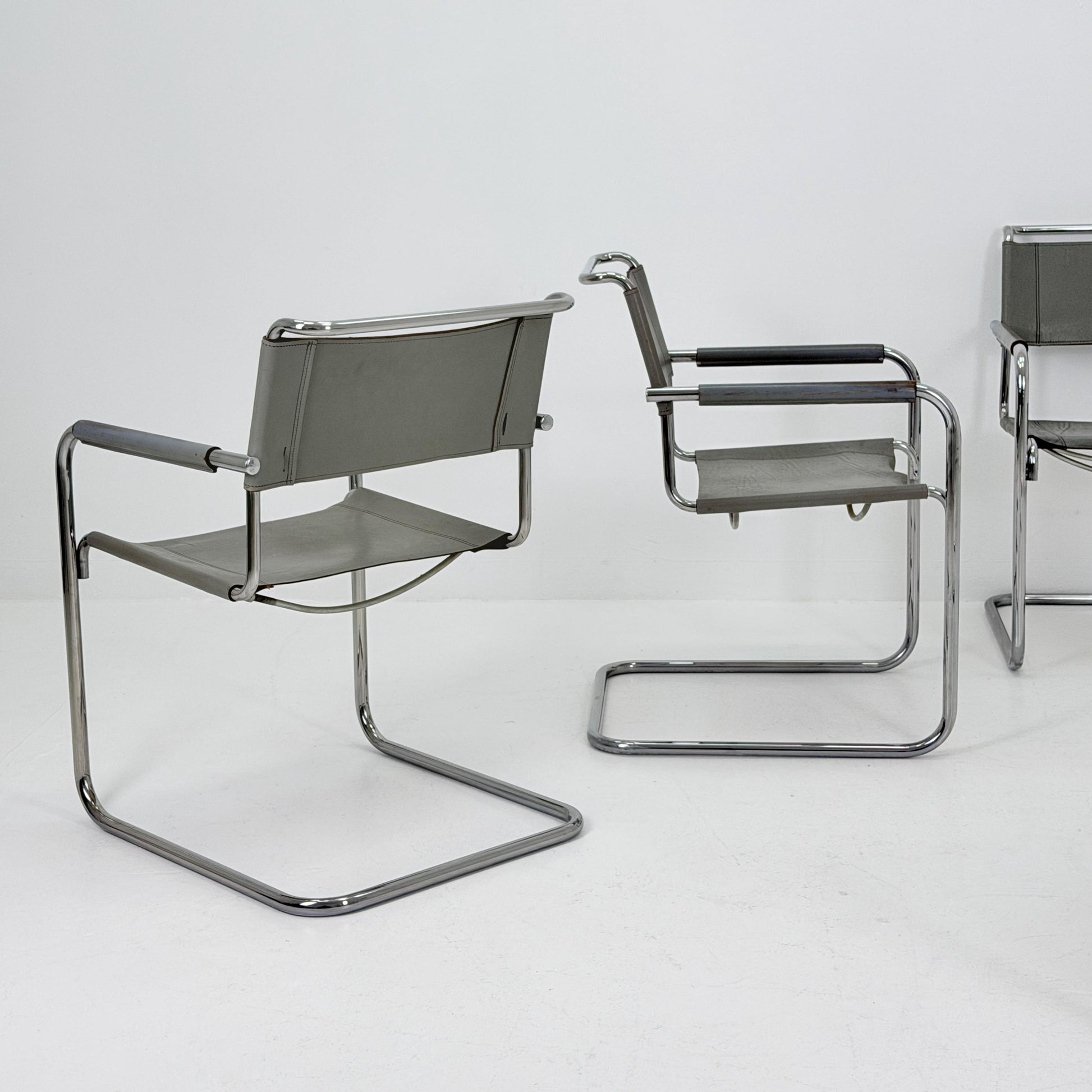 Set of 4 Iconic gray Leather S34 Cantilever Chairs by Mart Stam for Thonet – Bauhaus Design, 1980s Germany