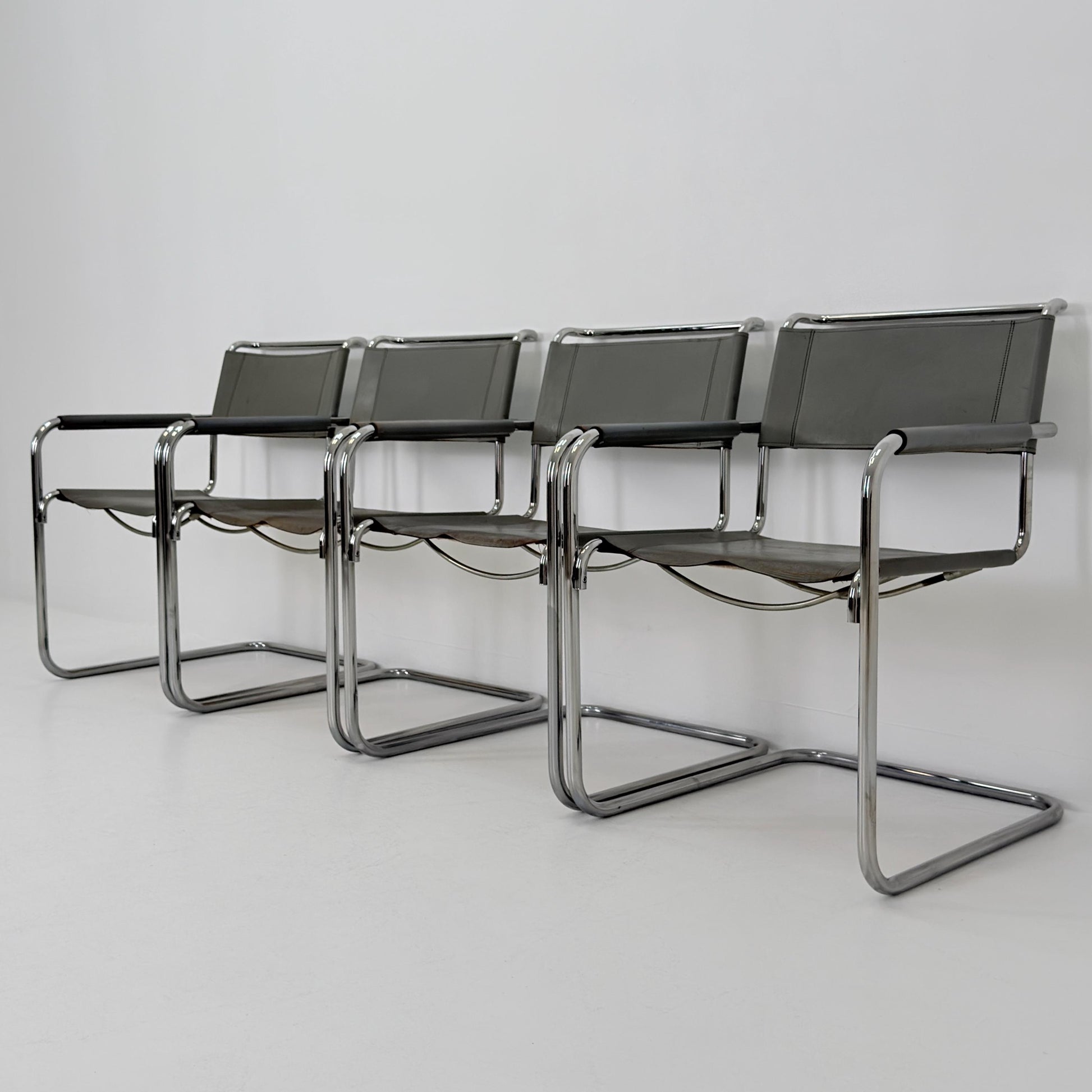Set of 4 Iconic gray Leather S34 Cantilever Chairs by Mart Stam for Thonet – Bauhaus Design, 1980s Germany