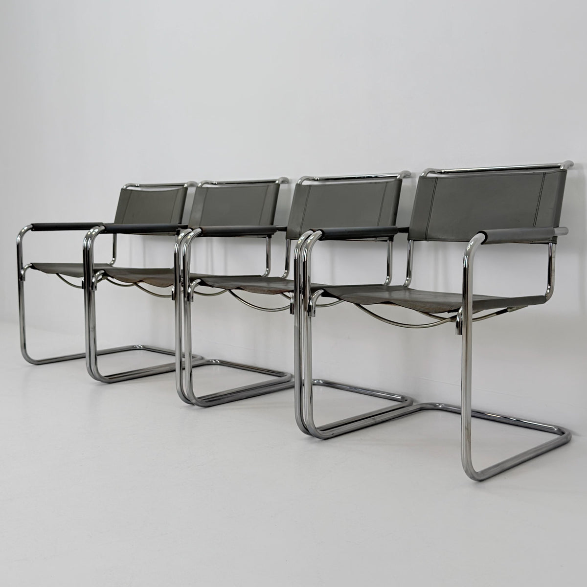 Set of 4 Iconic gray Leather S34 Cantilever Chairs by Mart Stam for Thonet – Bauhaus Design, 1980s Germany