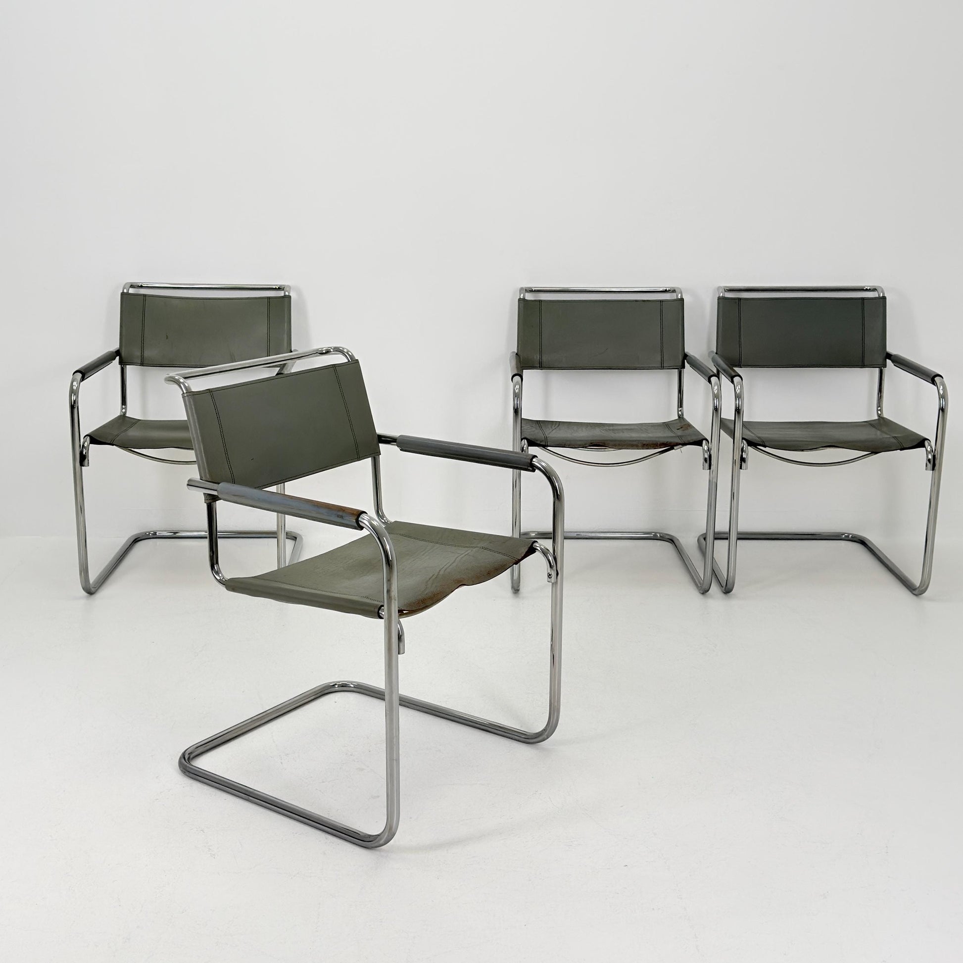 Set of 4 Iconic gray Leather S34 Cantilever Chairs by Mart Stam for Thonet – Bauhaus Design, 1980s Germany