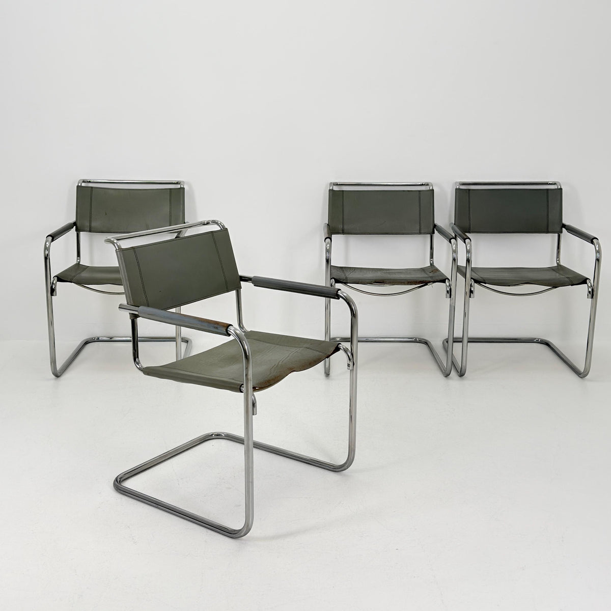 Set of 4 Iconic gray Leather S34 Cantilever Chairs by Mart Stam for Thonet – Bauhaus Design, 1980s Germany