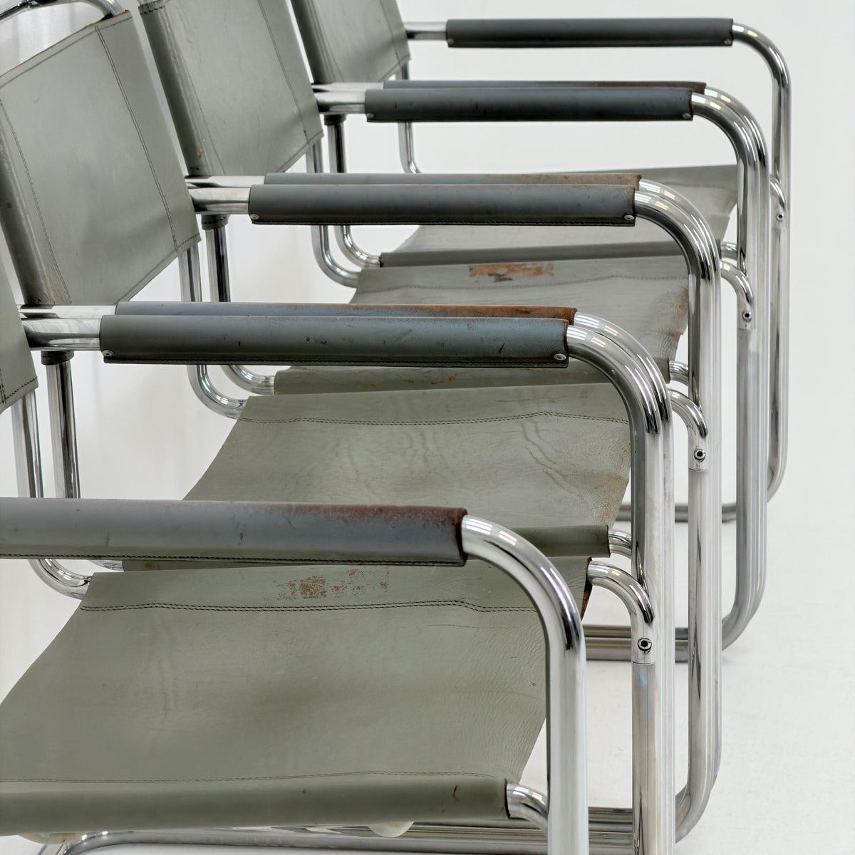 Set of 4 Iconic gray Leather S34 Cantilever Chairs by Mart Stam for Thonet – Bauhaus Design, 1980s Germany