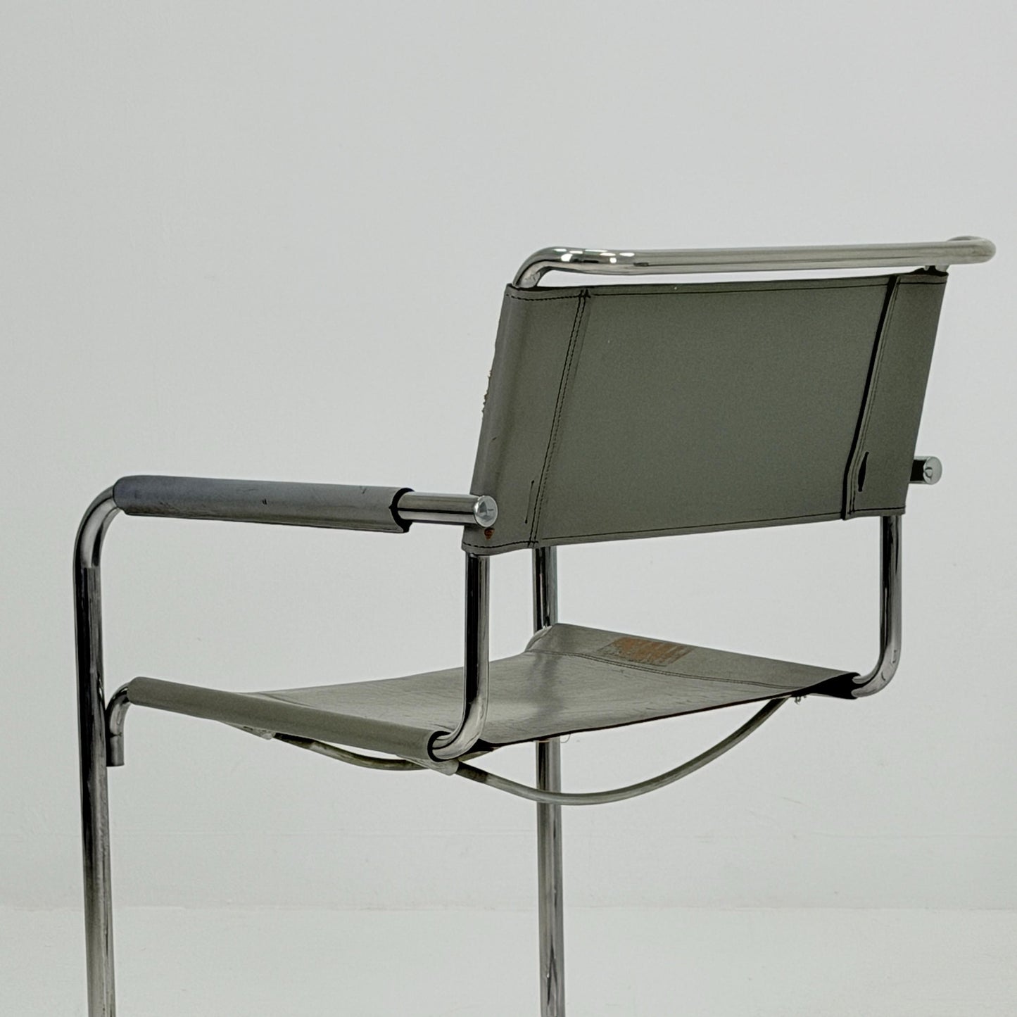 Set of 2 Iconic gray Leather S34 Cantilever Chairs by Mart Stam for Thonet – Bauhaus Design, 1980s Germany