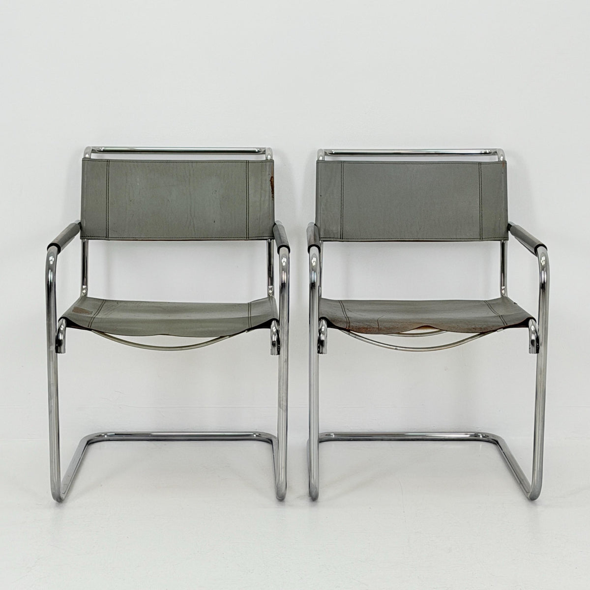 Set of 2 Iconic gray Leather S34 Cantilever Chairs by Mart Stam for Thonet – Bauhaus Design, 1980s Germany