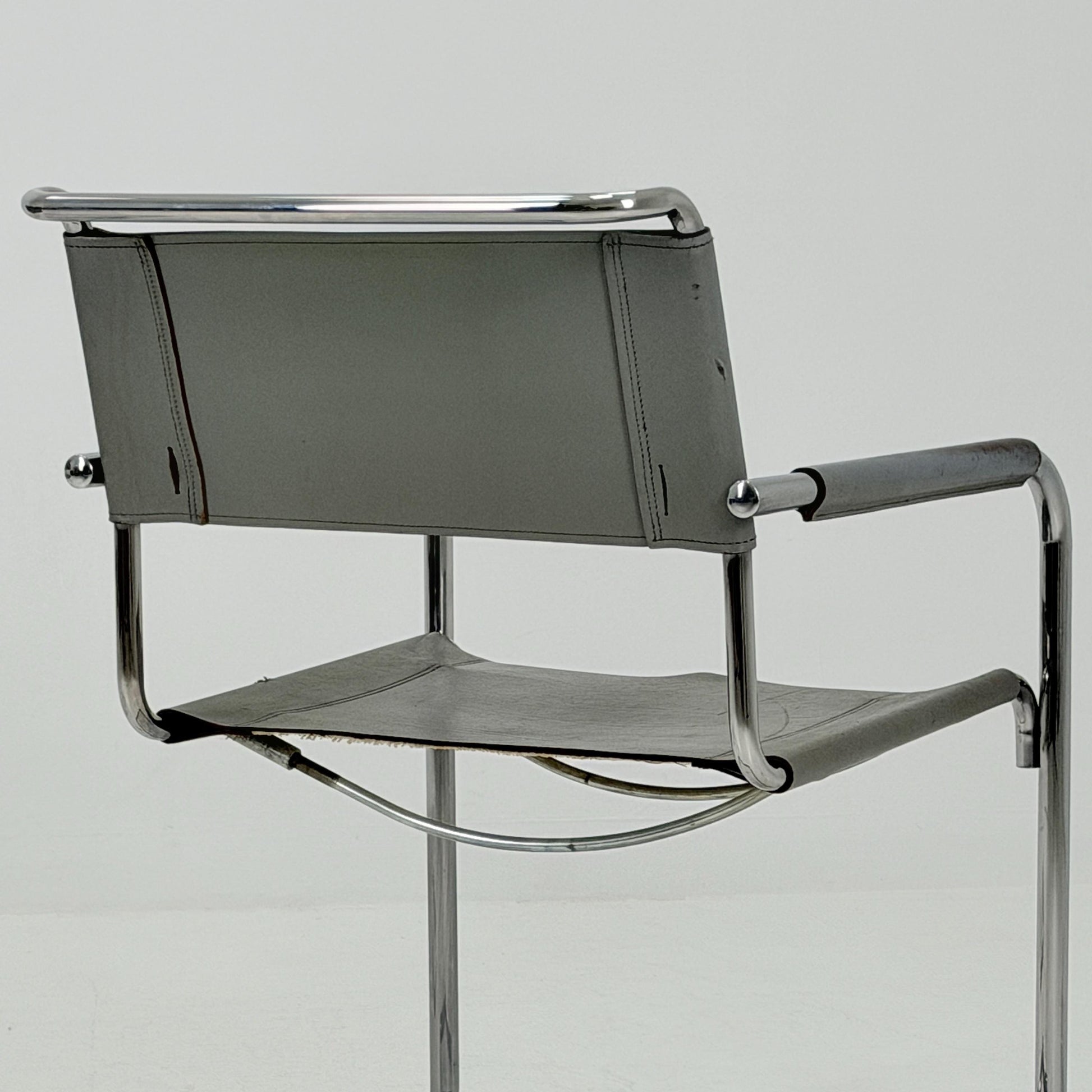 Set of 2 Iconic gray Leather S34 Cantilever Chairs by Mart Stam for Thonet – Bauhaus Design, 1980s Germany