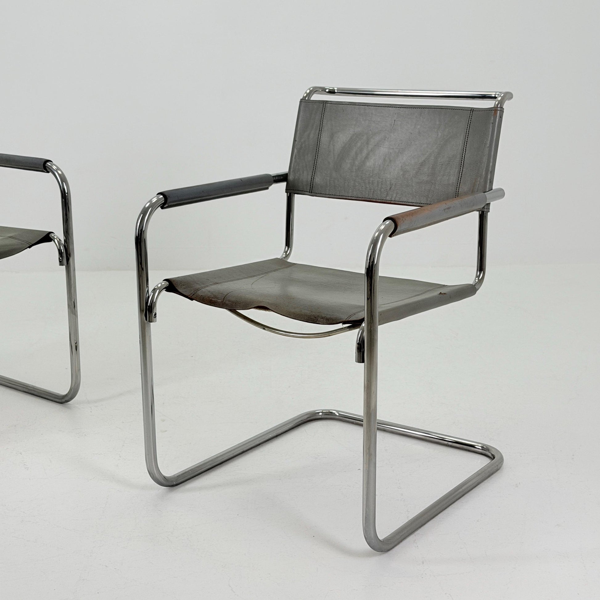 Set of 2 Iconic gray Leather S34 Cantilever Chairs by Mart Stam for Thonet – Bauhaus Design, 1980s Germany