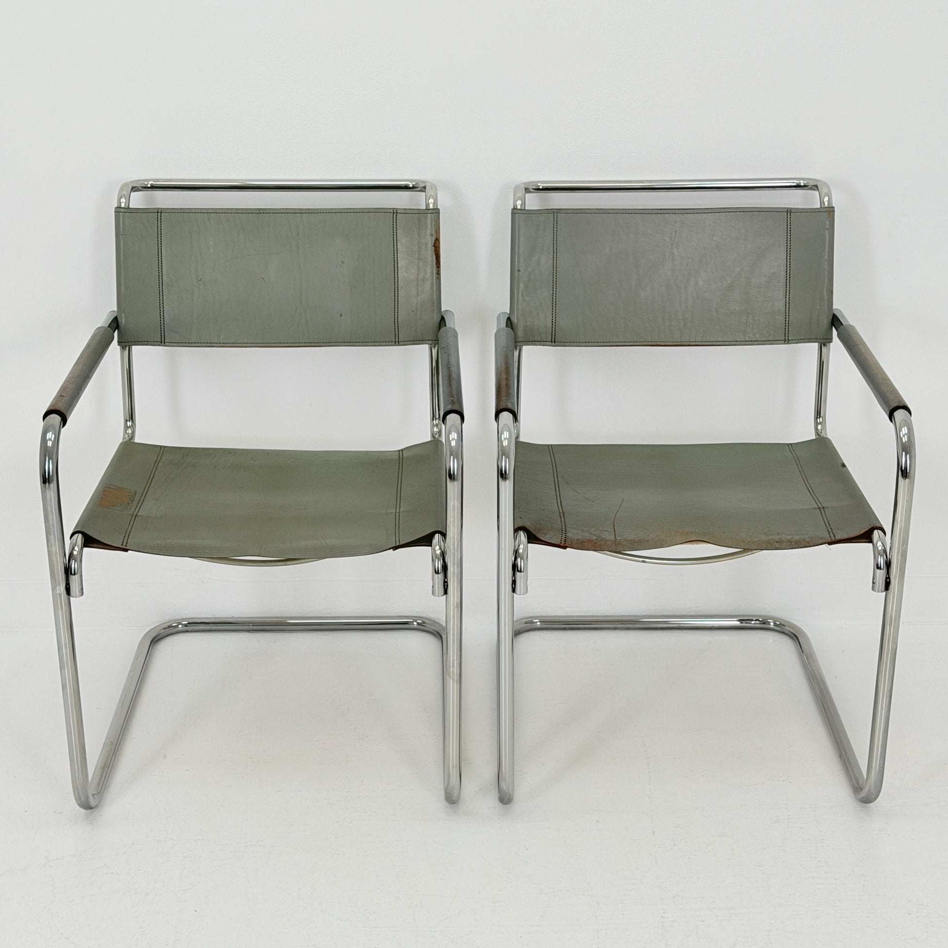 Set of 2 Iconic gray Leather S34 Cantilever Chairs by Mart Stam for Thonet – Bauhaus Design, 1980s Germany