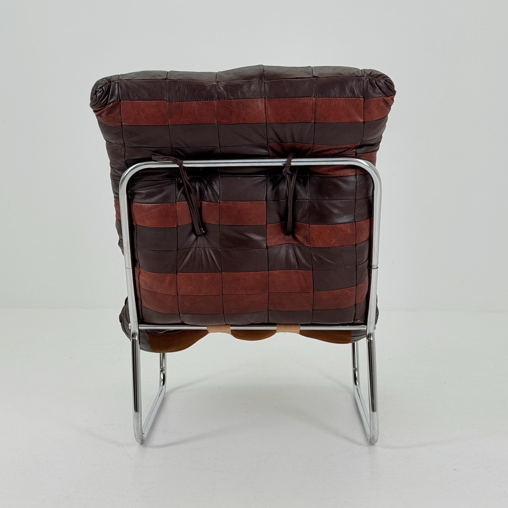 Mid-century sling brown leather lounge chair by Peter Hoyte, 1960s