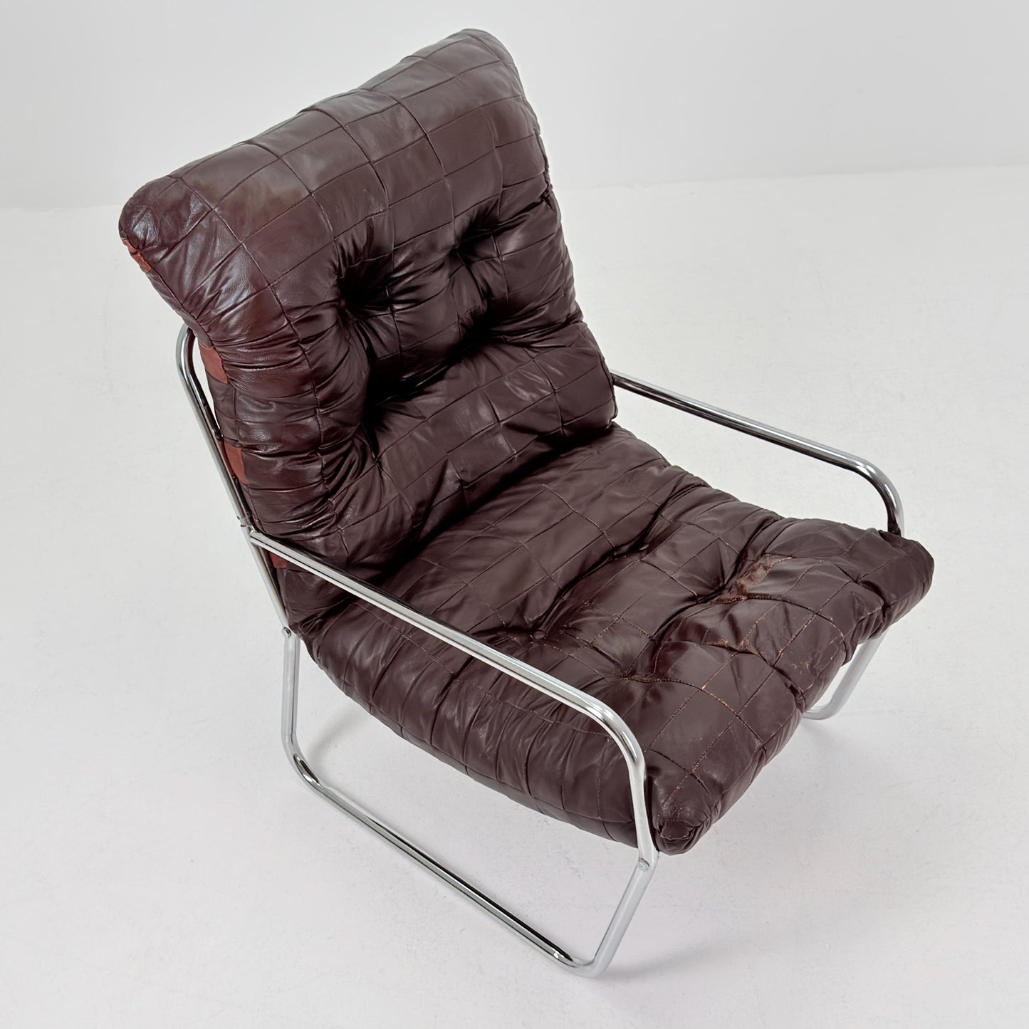 Mid-century sling brown leather lounge chair by Peter Hoyte, 1960s