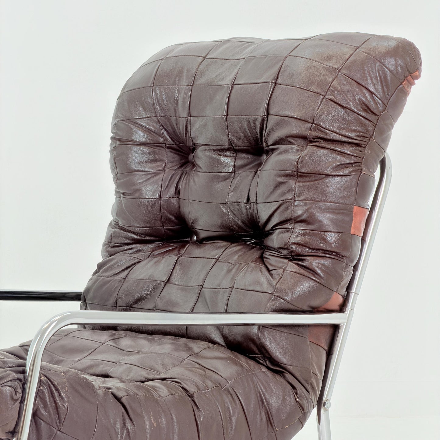 Mid-century sling brown leather lounge chair by Peter Hoyte, 1960s