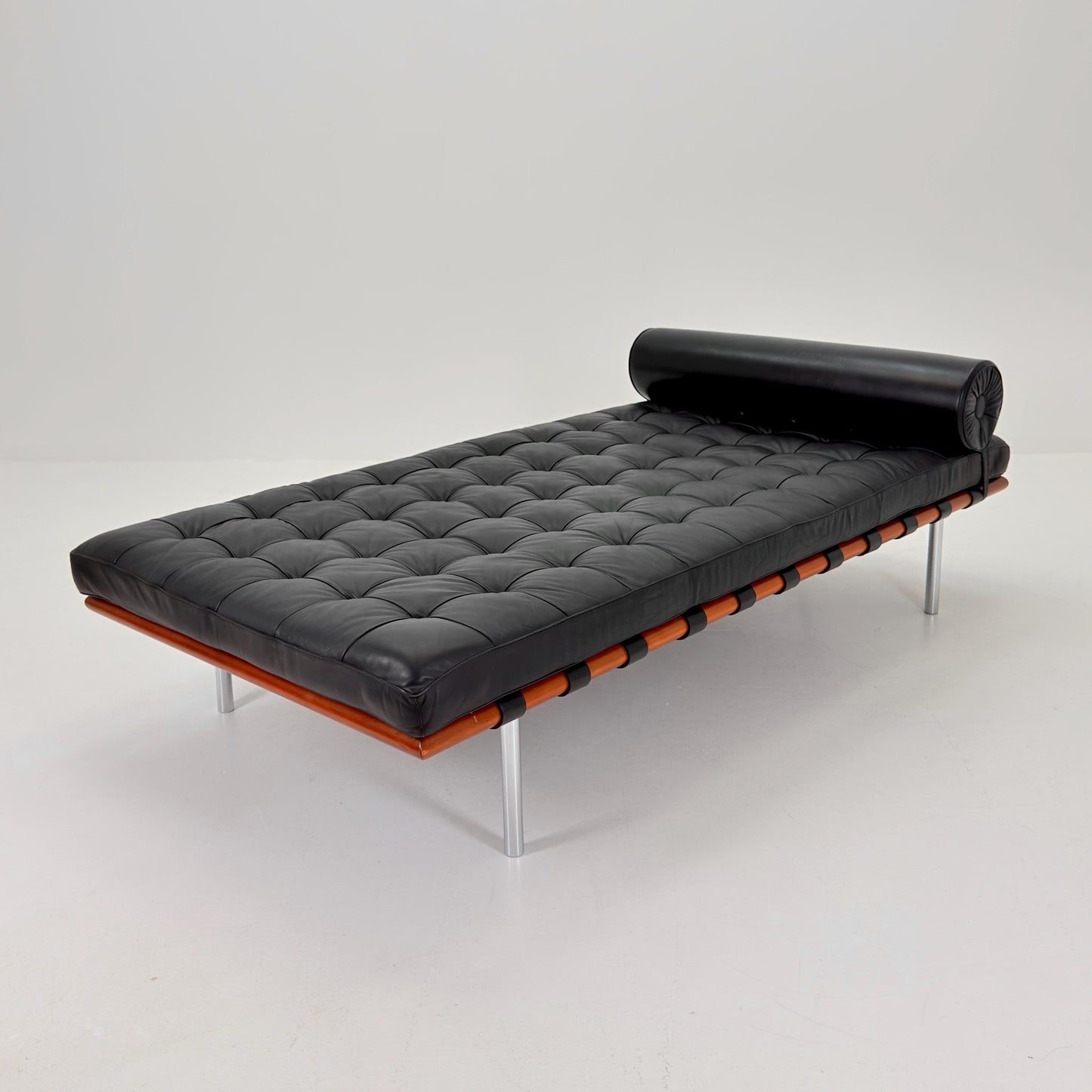 Rare Barcelona Daybed by Ludwig Mies van der Rohe for Knoll International, 1980s
