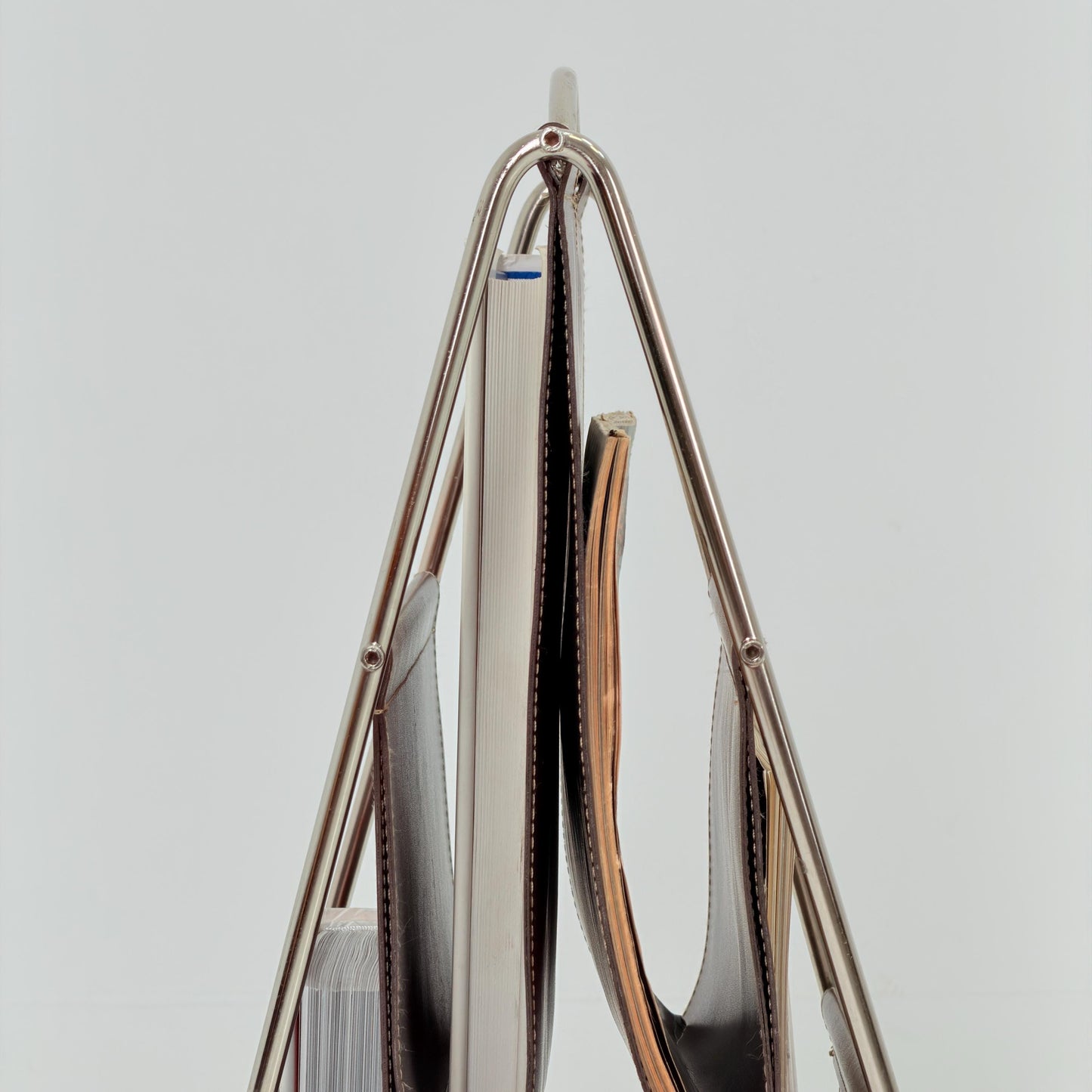 Mid-Century Bauhaus Brown Leather Magazine Rack – Germany, 1980s