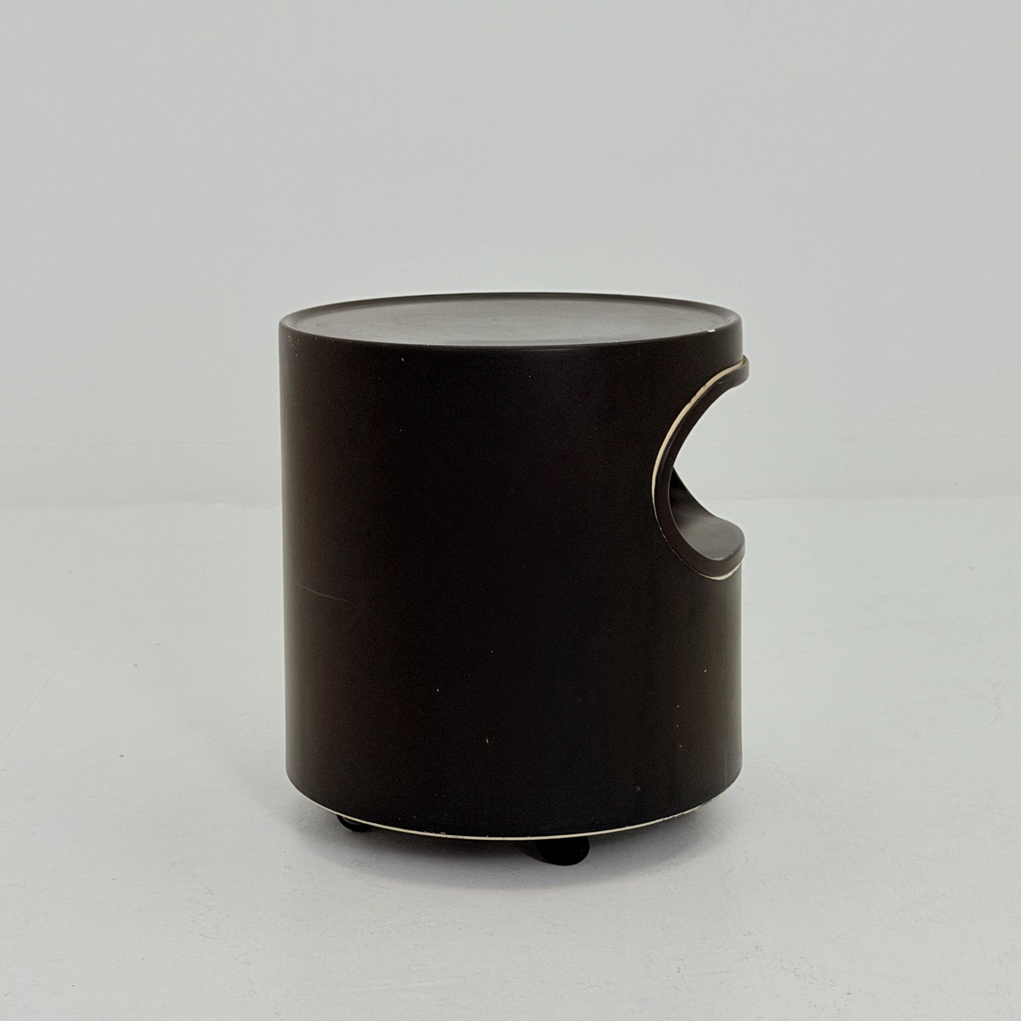 Mid century Space Age Artemide Giano Vano Side Table by Emma Gismondi Schweinberger 1970s Italy