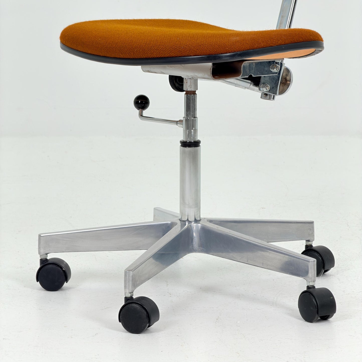 Mid century Space age swivel office chair by neudörfler Germany 1970s