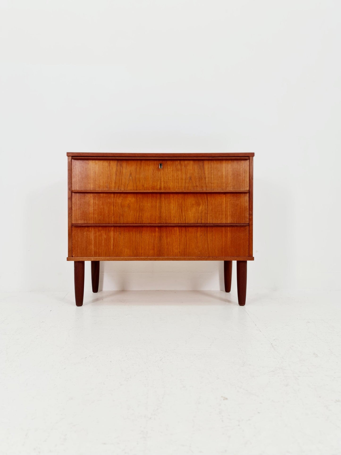 Midcentury danish drawer dresser /3 drawers 1960s