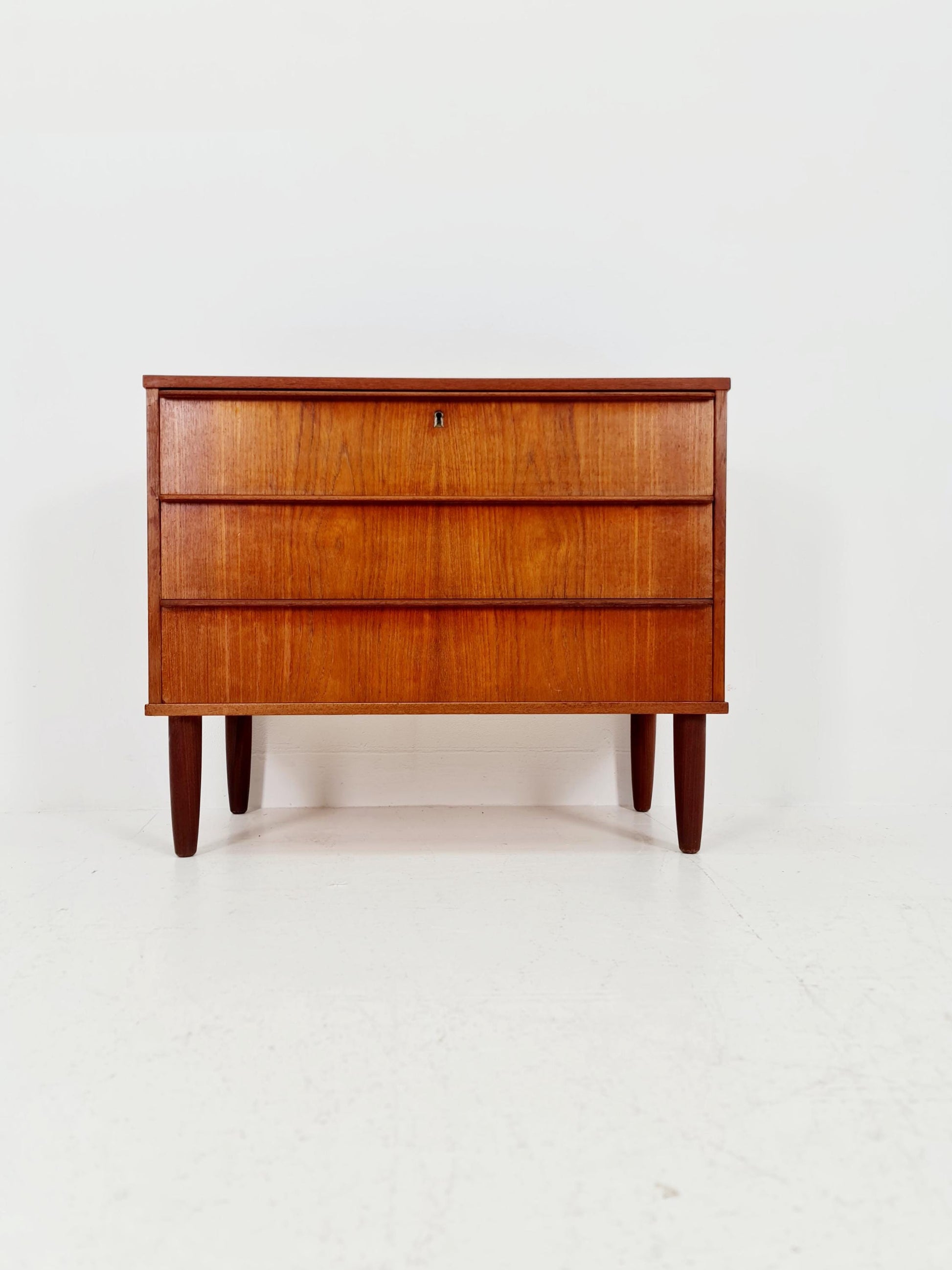 Midcentury danish drawer dresser /3 drawers 1960s