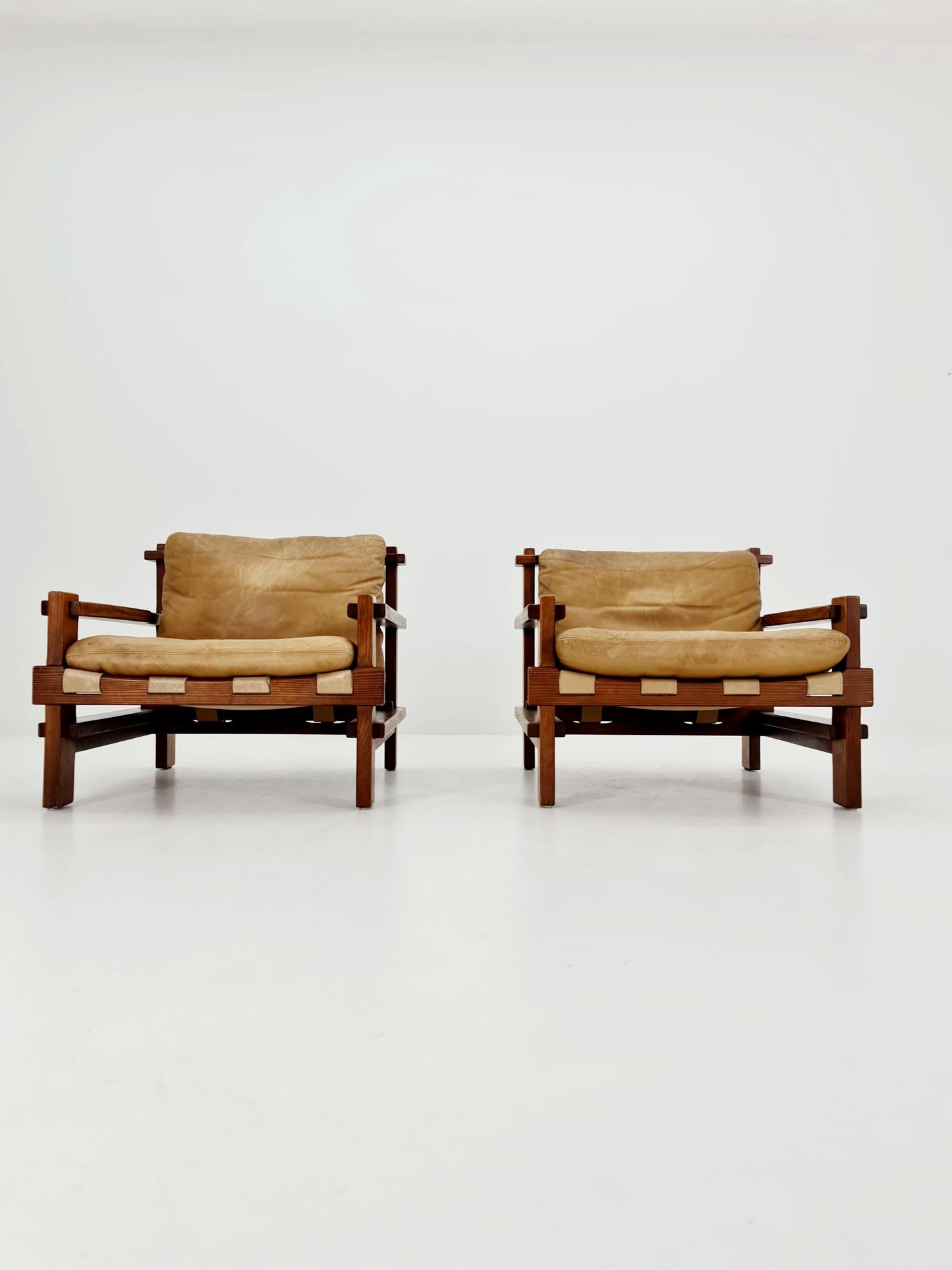 mid century armchairs Set with coffe table in leather and wood By Carl Straub Germany , 1960s
