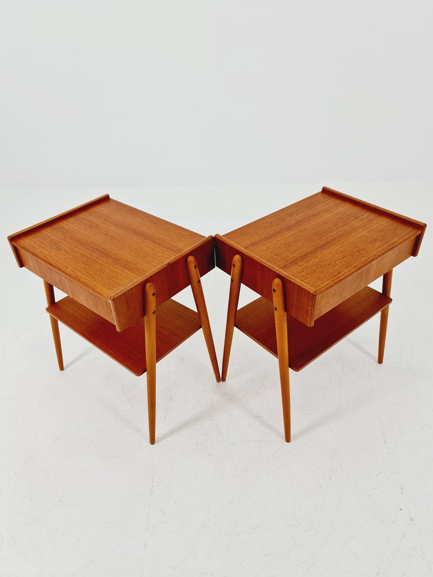 Pair of Swedish Midcentury Teak Vintage Side table/ Bedside table/ Night stand by Carlström & Co, 1960s