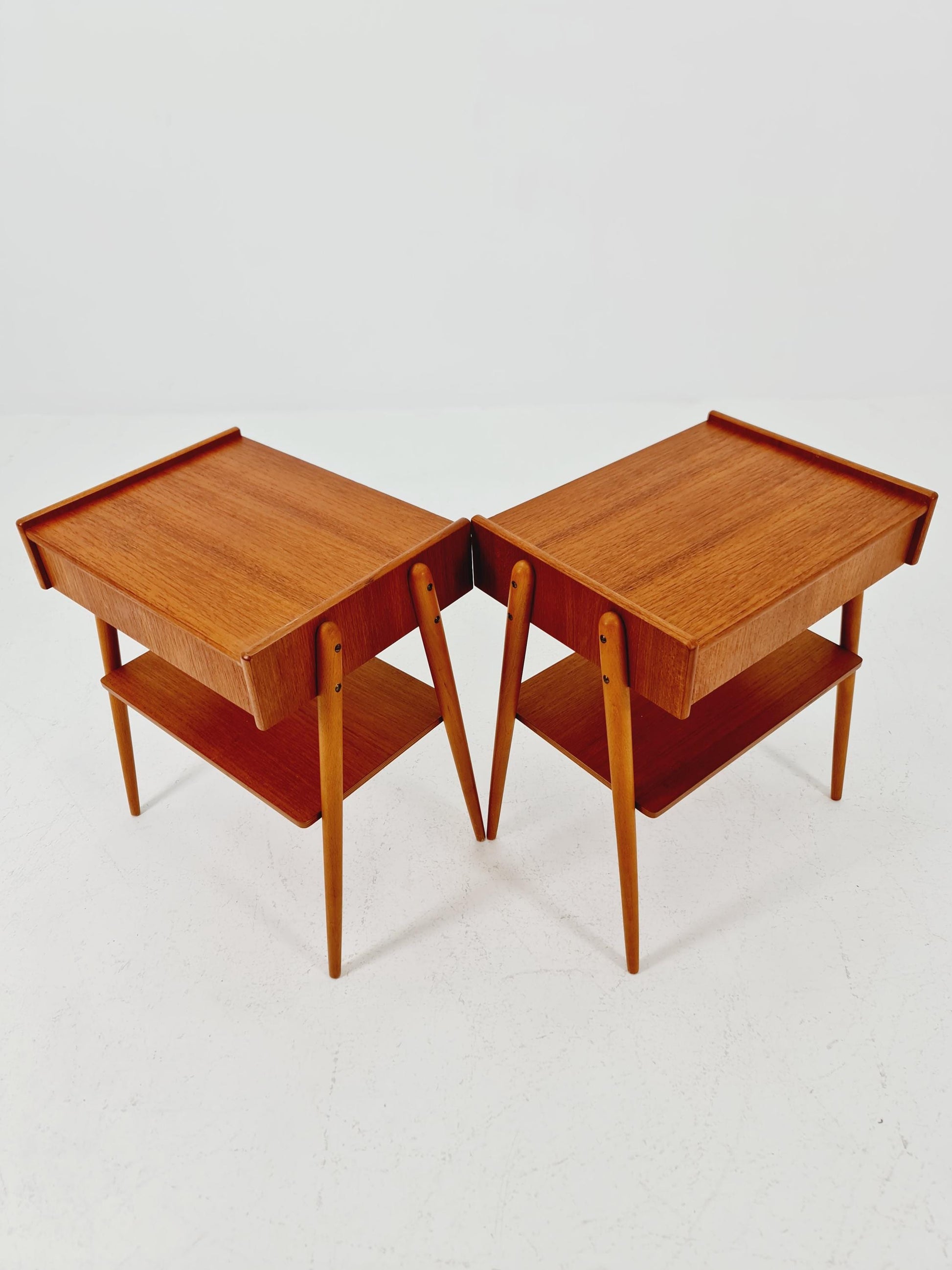 Pair of Swedish Midcentury Teak Vintage Side table/ Bedside table/ Night stand by Carlström & Co, 1960s