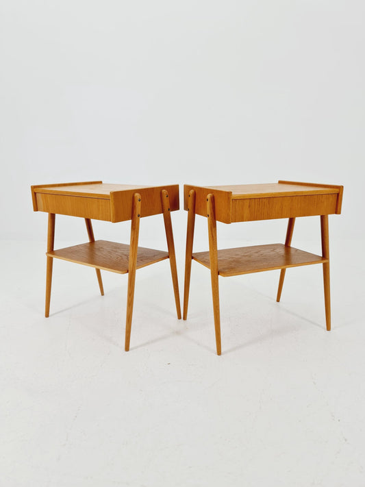 Pair of Swedish Midcentury Oak Vintage Side table/ Bedside table/ Night stand by Carlström & Co, 1960s