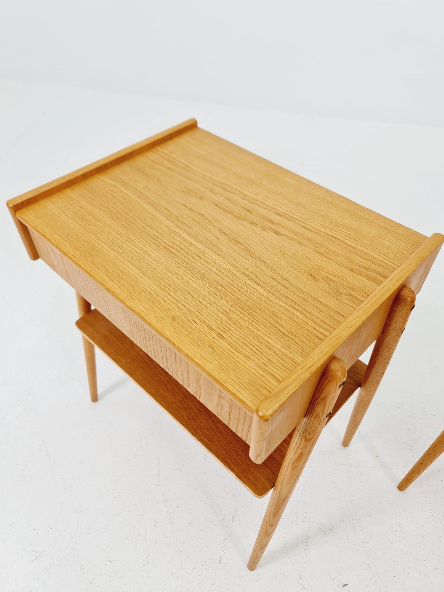 Pair of Swedish Midcentury Oak Vintage Side table/ Bedside table/ Night stand by Carlström & Co, 1960s