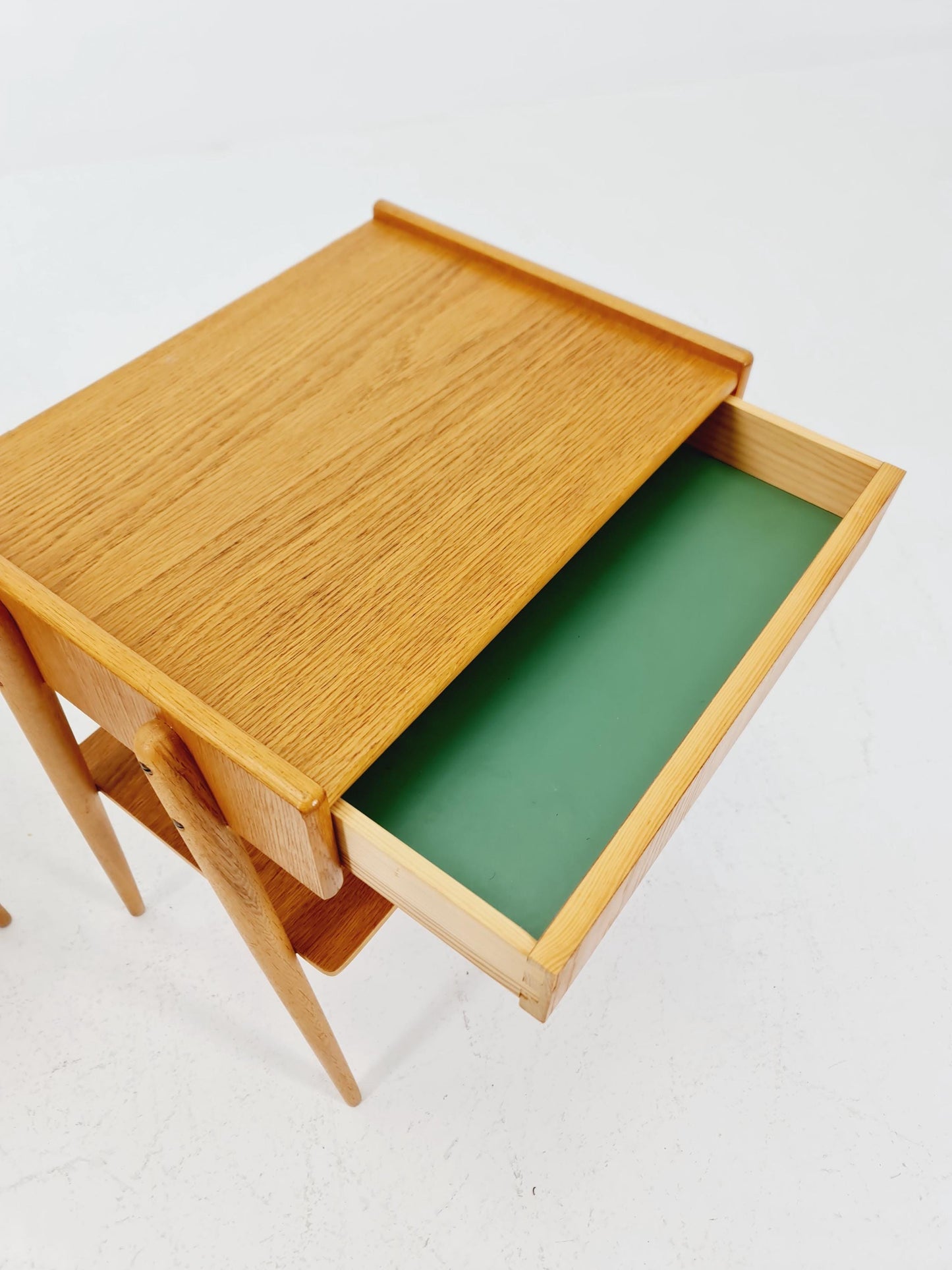 Pair of Swedish Midcentury Oak Vintage Side table/ Bedside table/ Night stand by Carlström & Co, 1960s